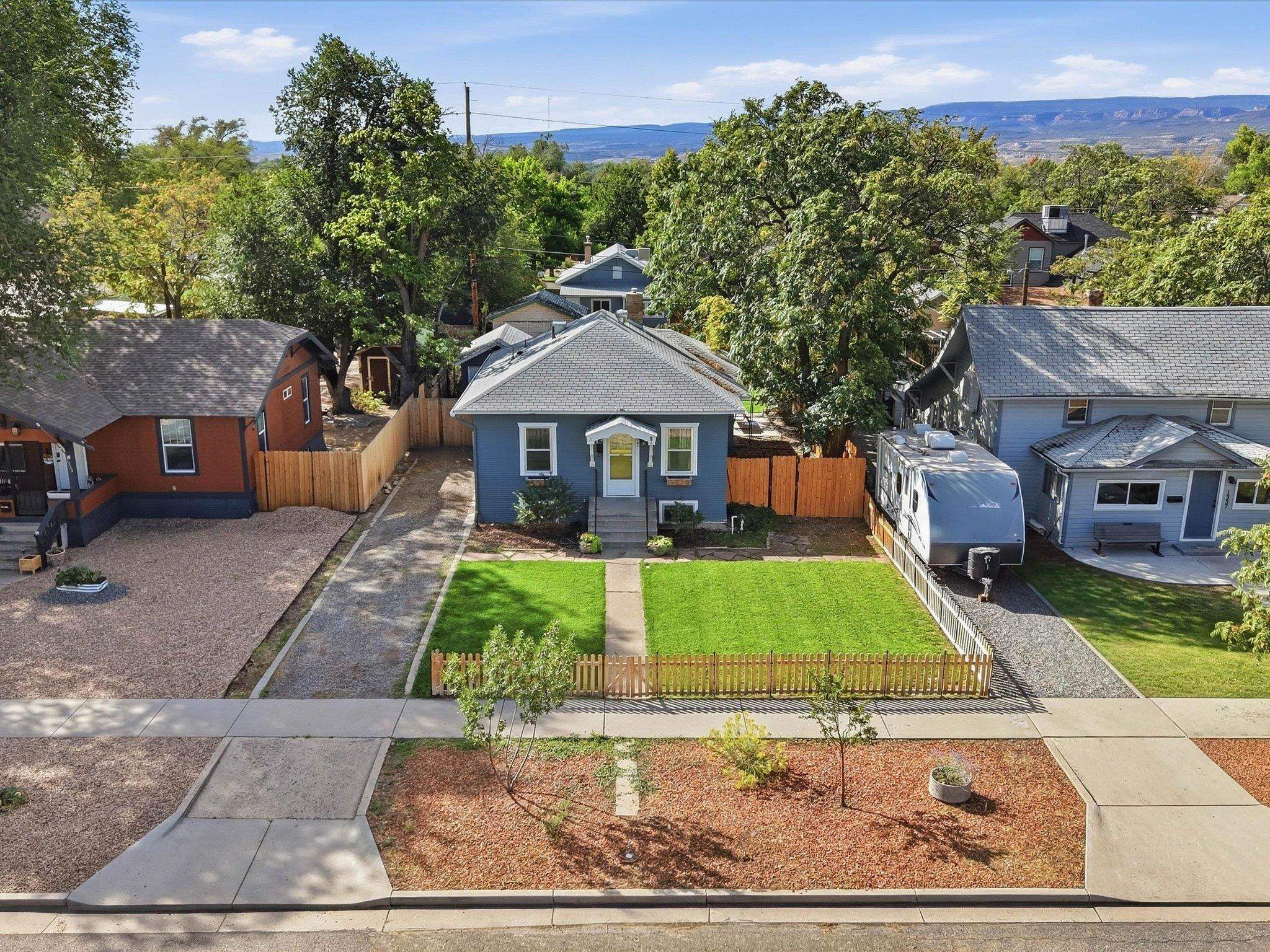 1347 White Avenue Property Photo 4