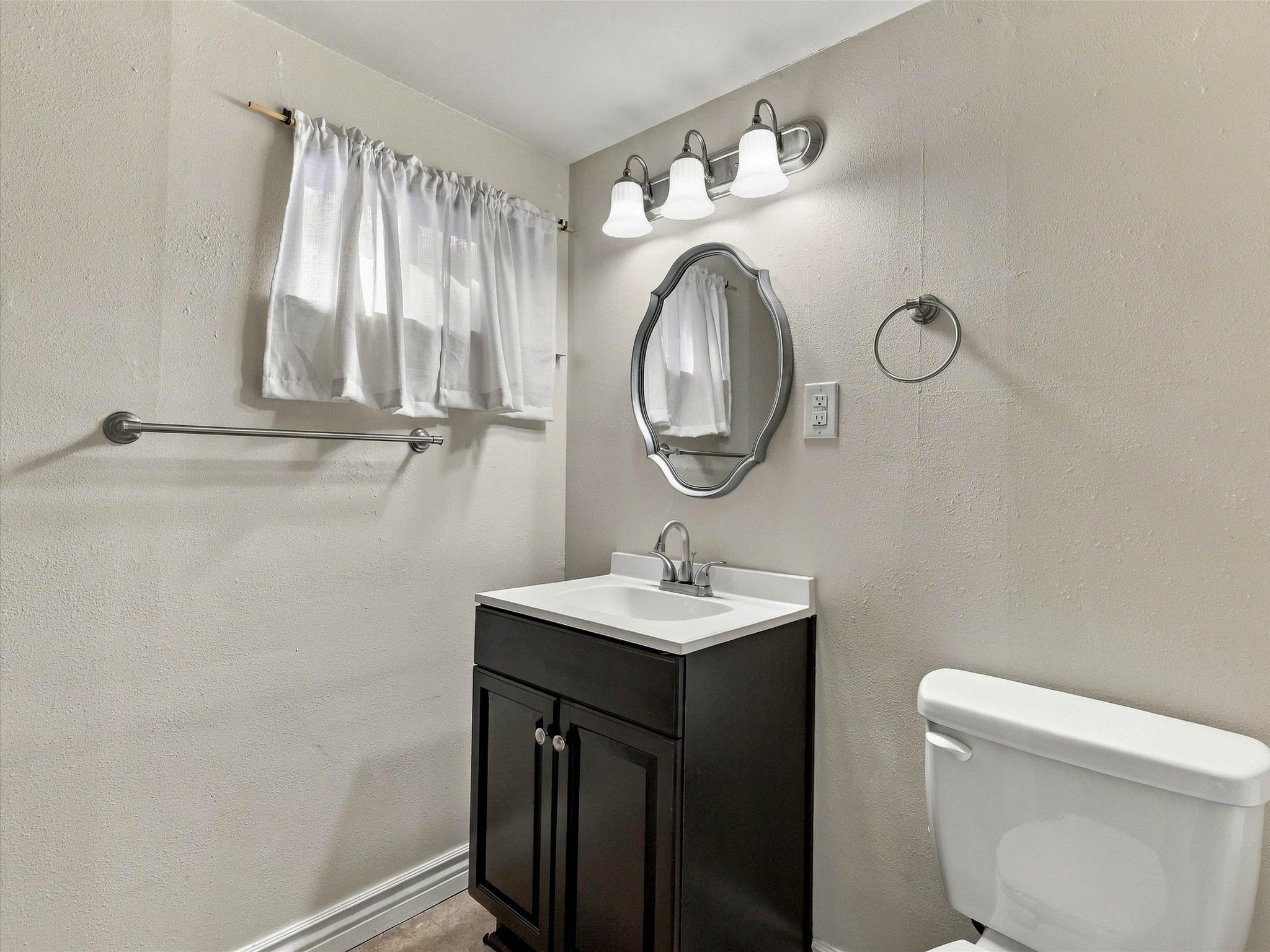 1347 White Avenue Property Photo 18