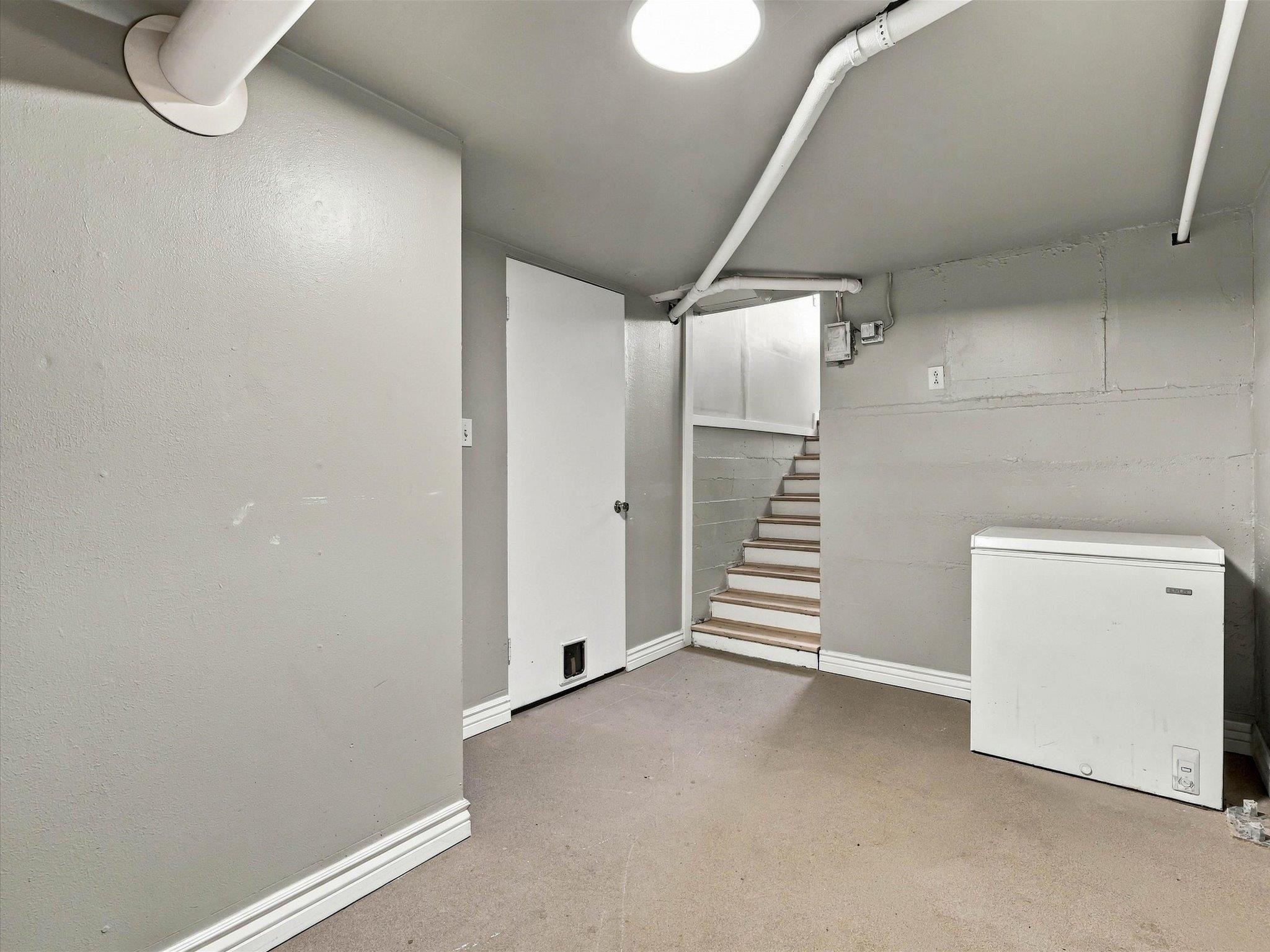 1347 White Avenue Property Photo 23