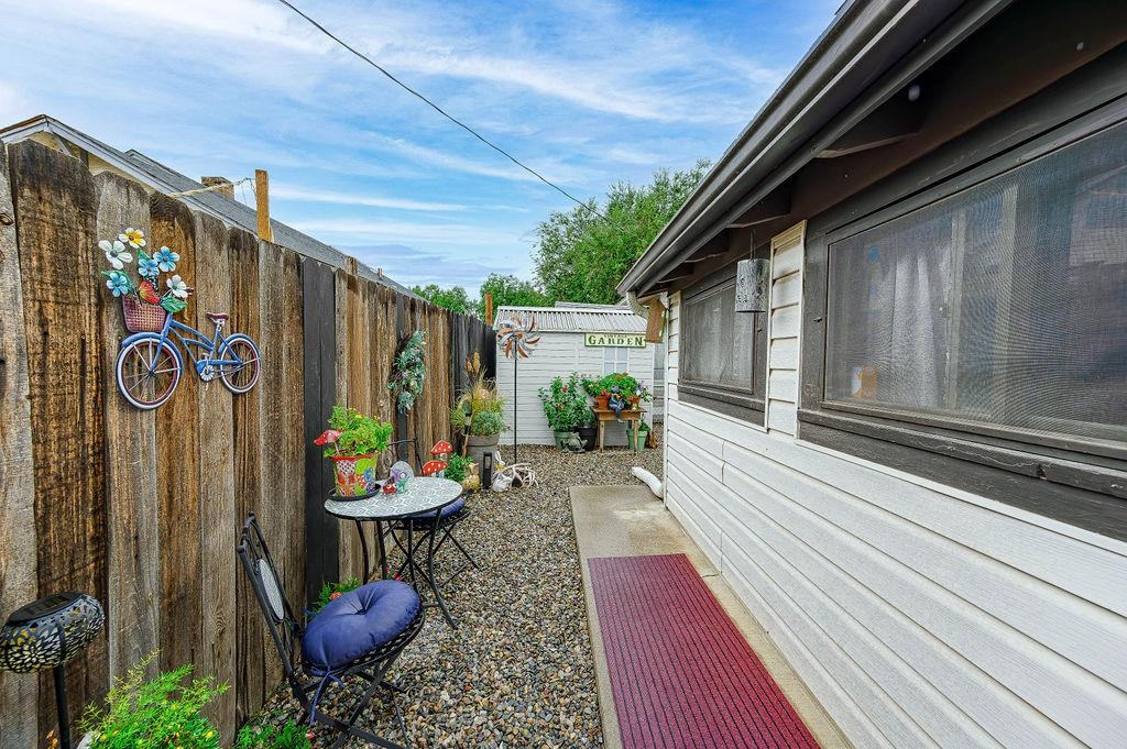 122 S 12th Street Property Photo 4