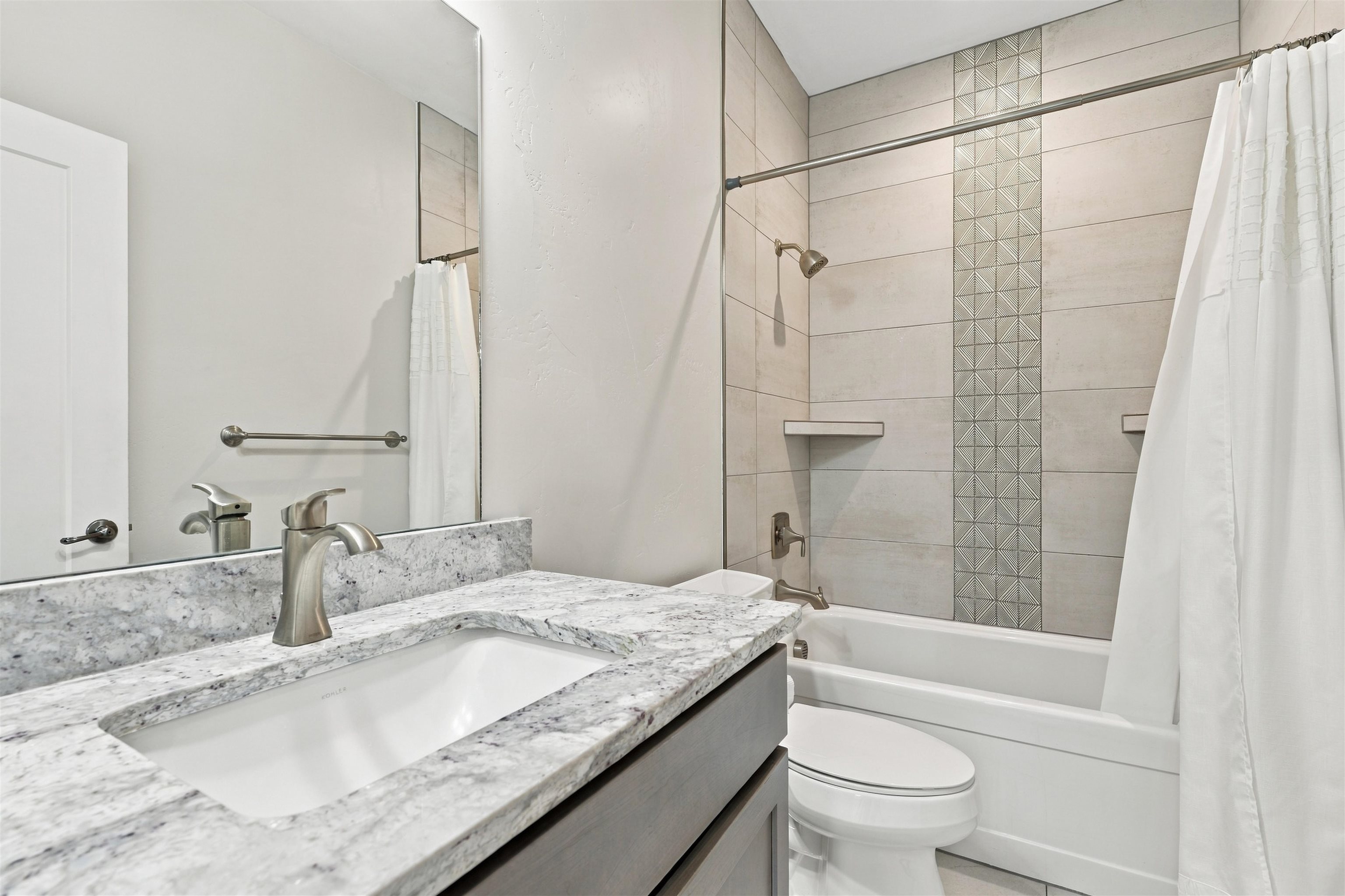 672 Copper Canyon Drive Property Photo 4