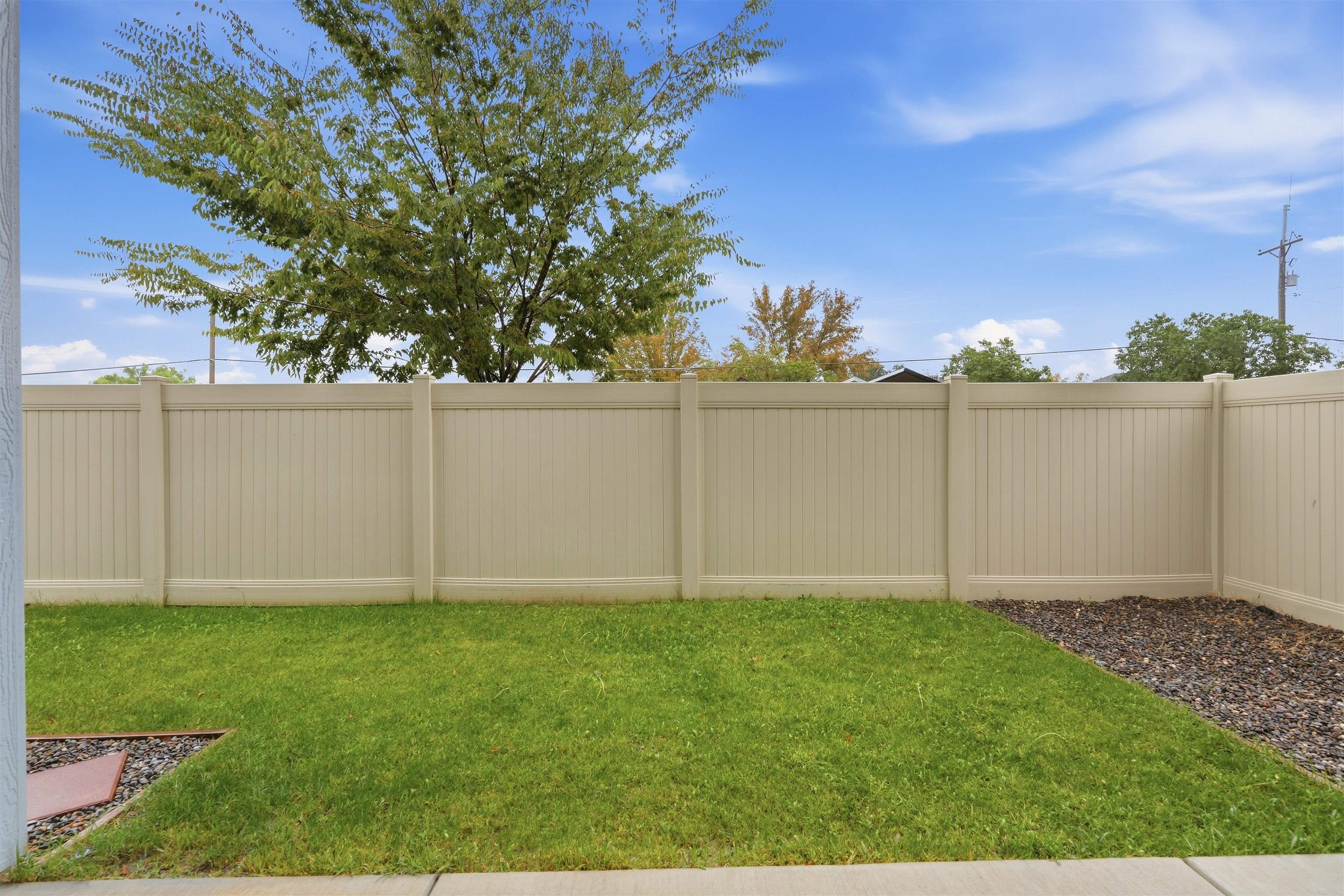 672 Copper Canyon Drive Property Photo 6