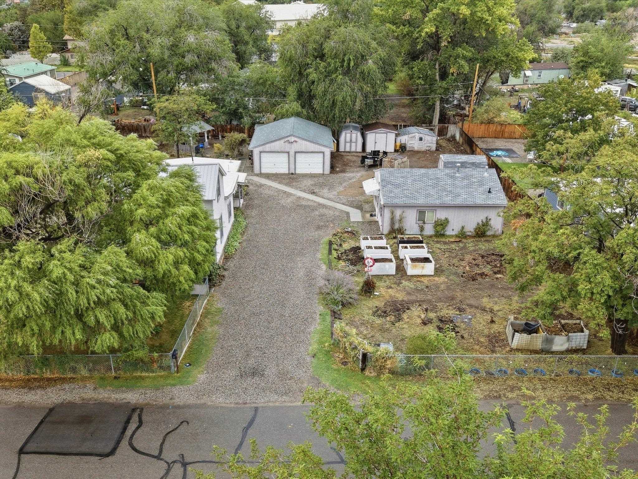 441 Lois Street Property Photo 3