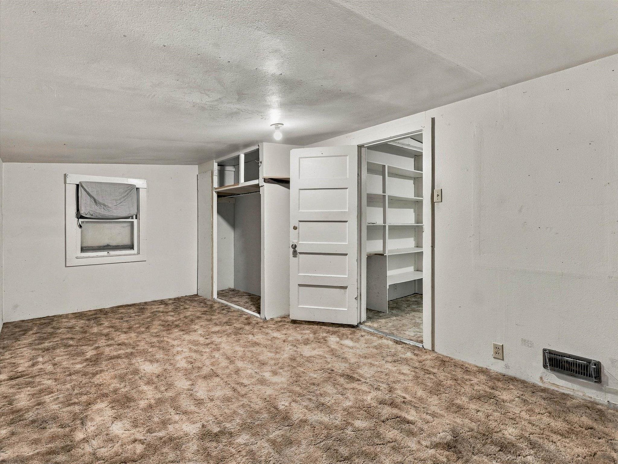 441 Lois Street Property Photo 14
