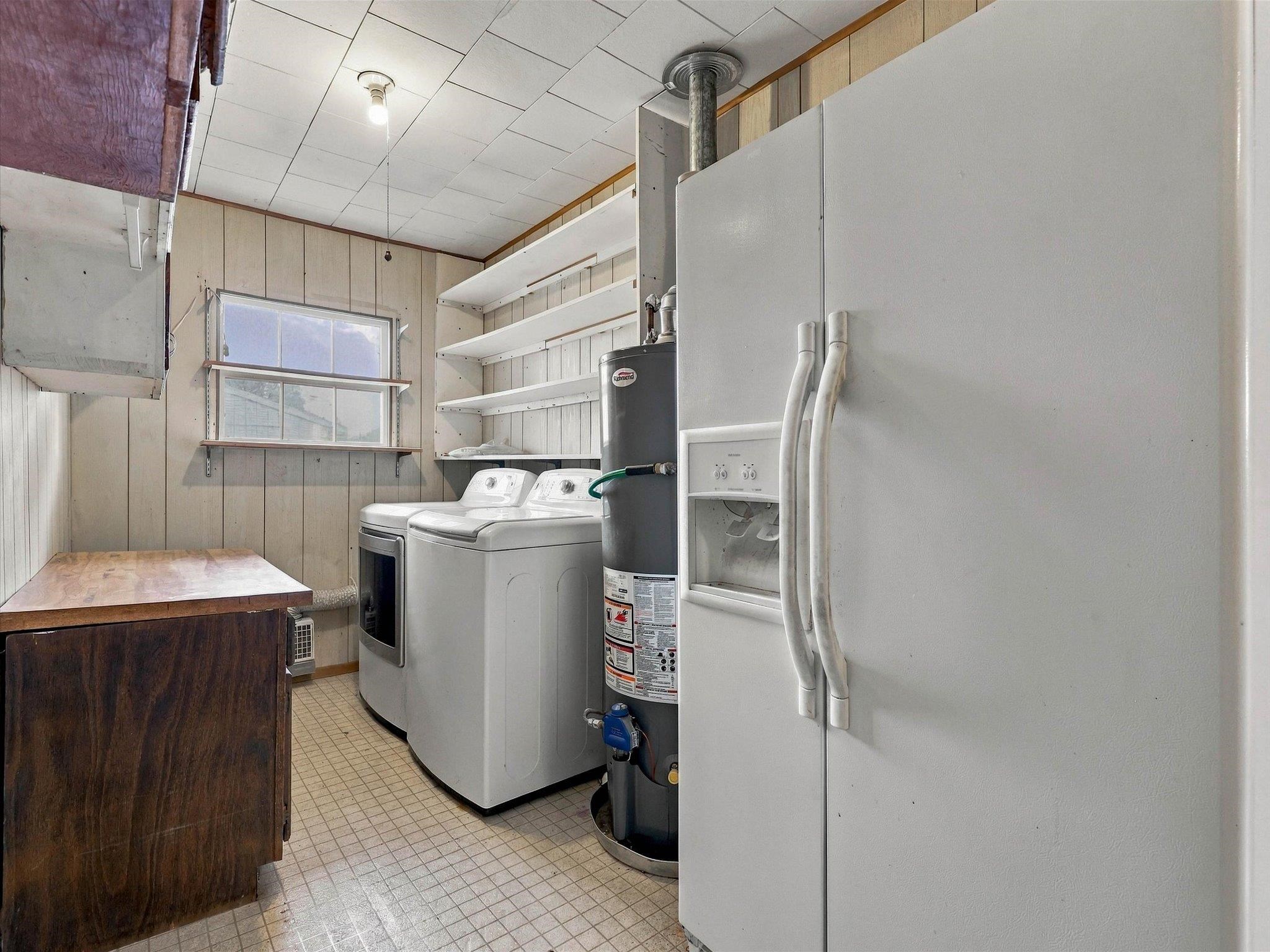 441 Lois Street Property Photo 16