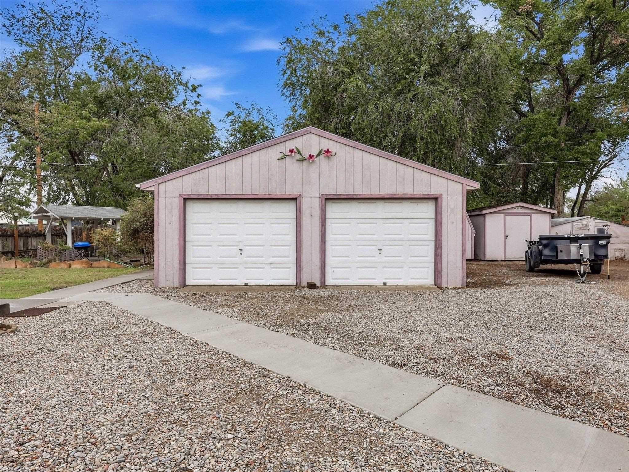 441 Lois Street Property Photo 27