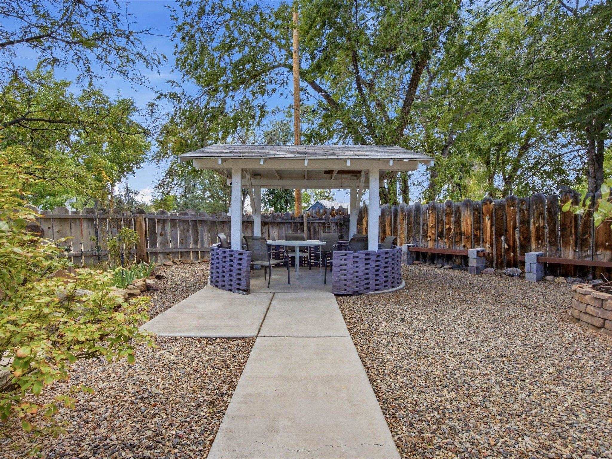 441 Lois Street Property Photo 30