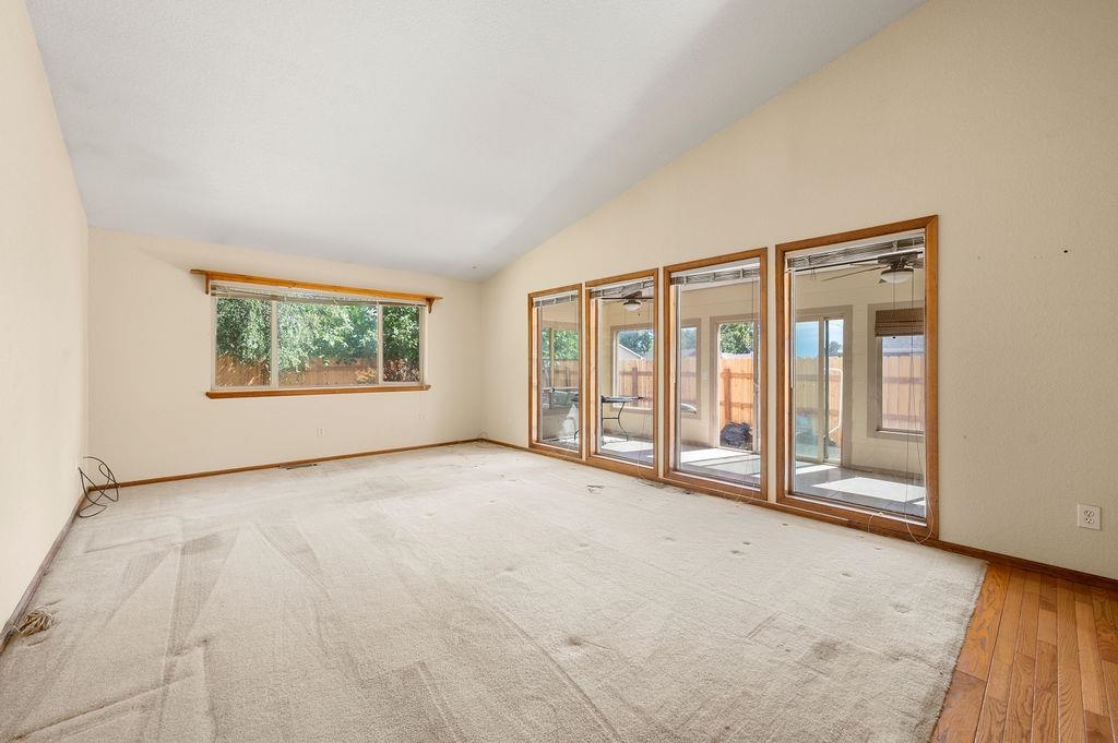 534 Dodge Street Property Photo 10