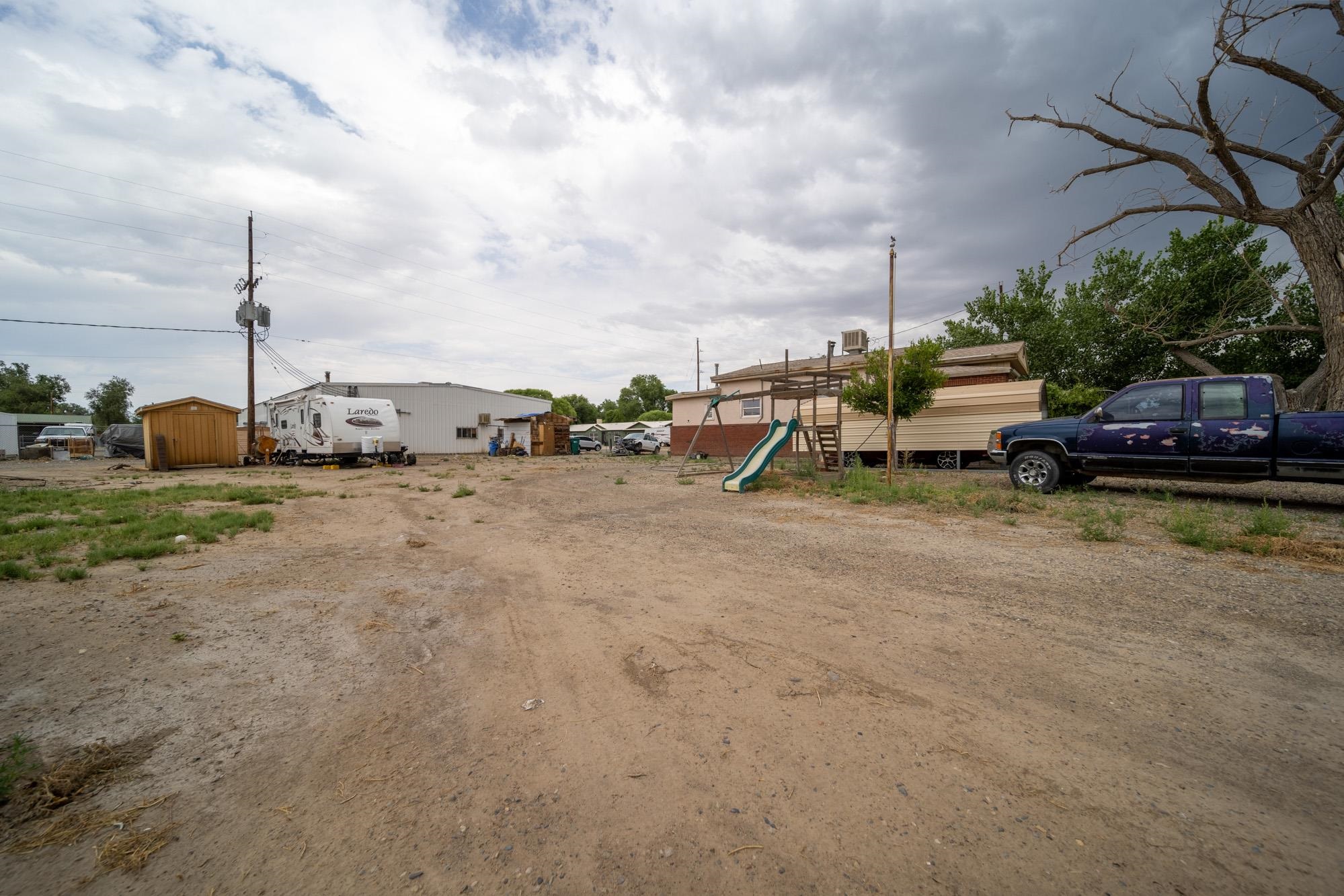 551 E Grand Avenue Property Photo 16
