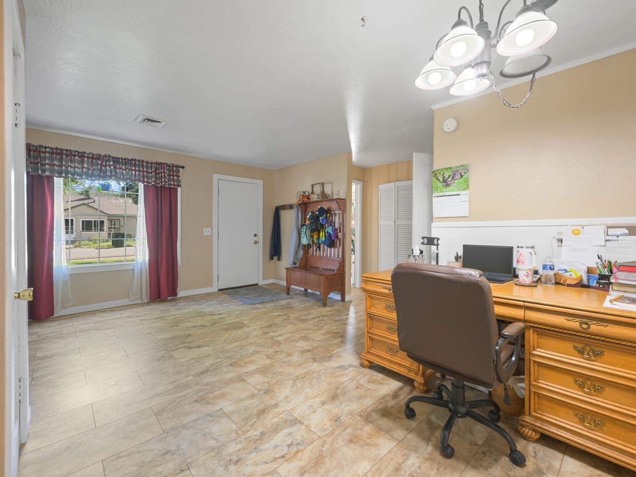 340 Epps Drive Property Photo 3