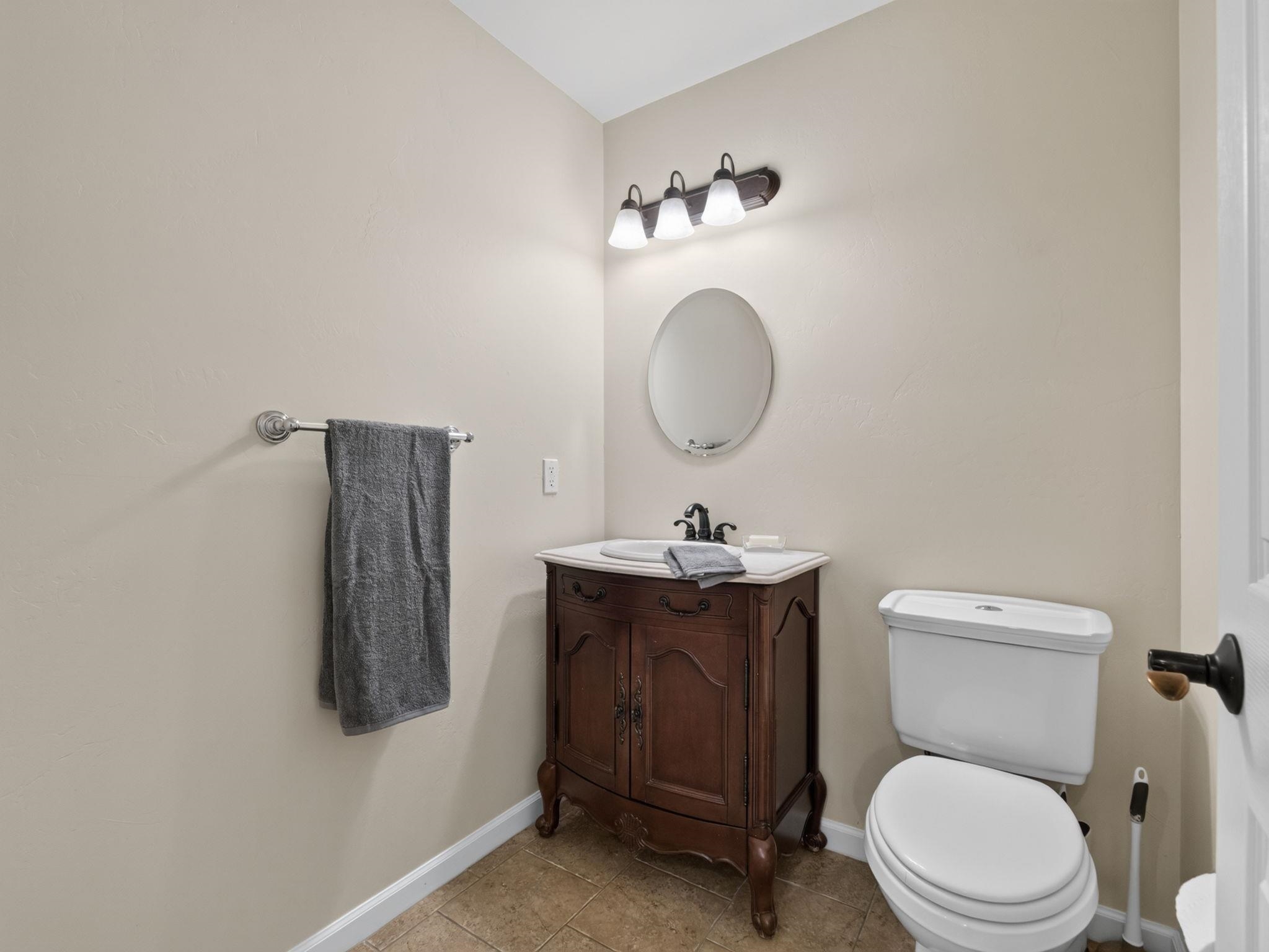 645 Zoe Lane Property Photo 22