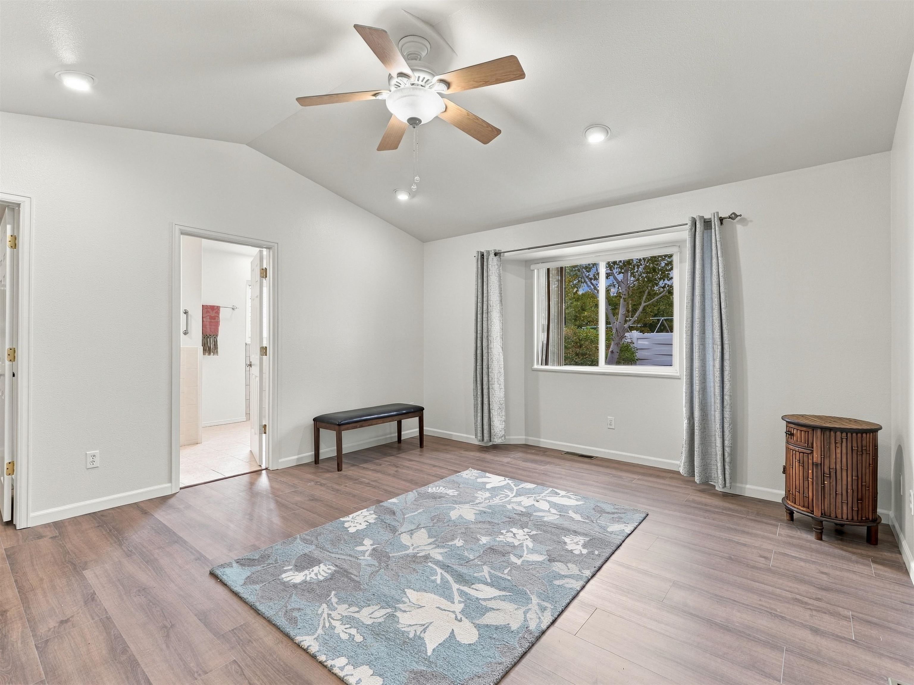 387 Myrrh Street Property Photo 14