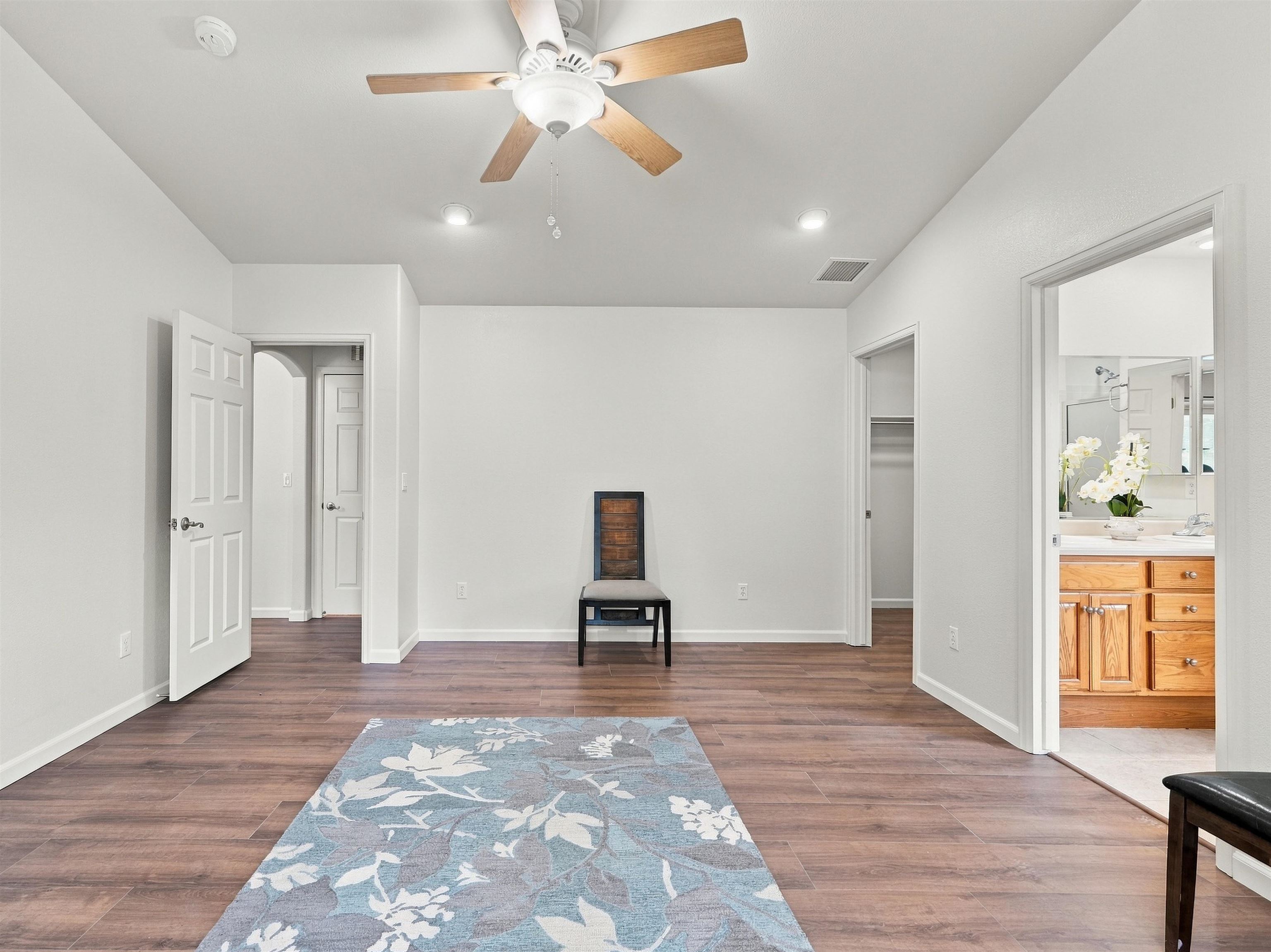 387 Myrrh Street Property Photo 15