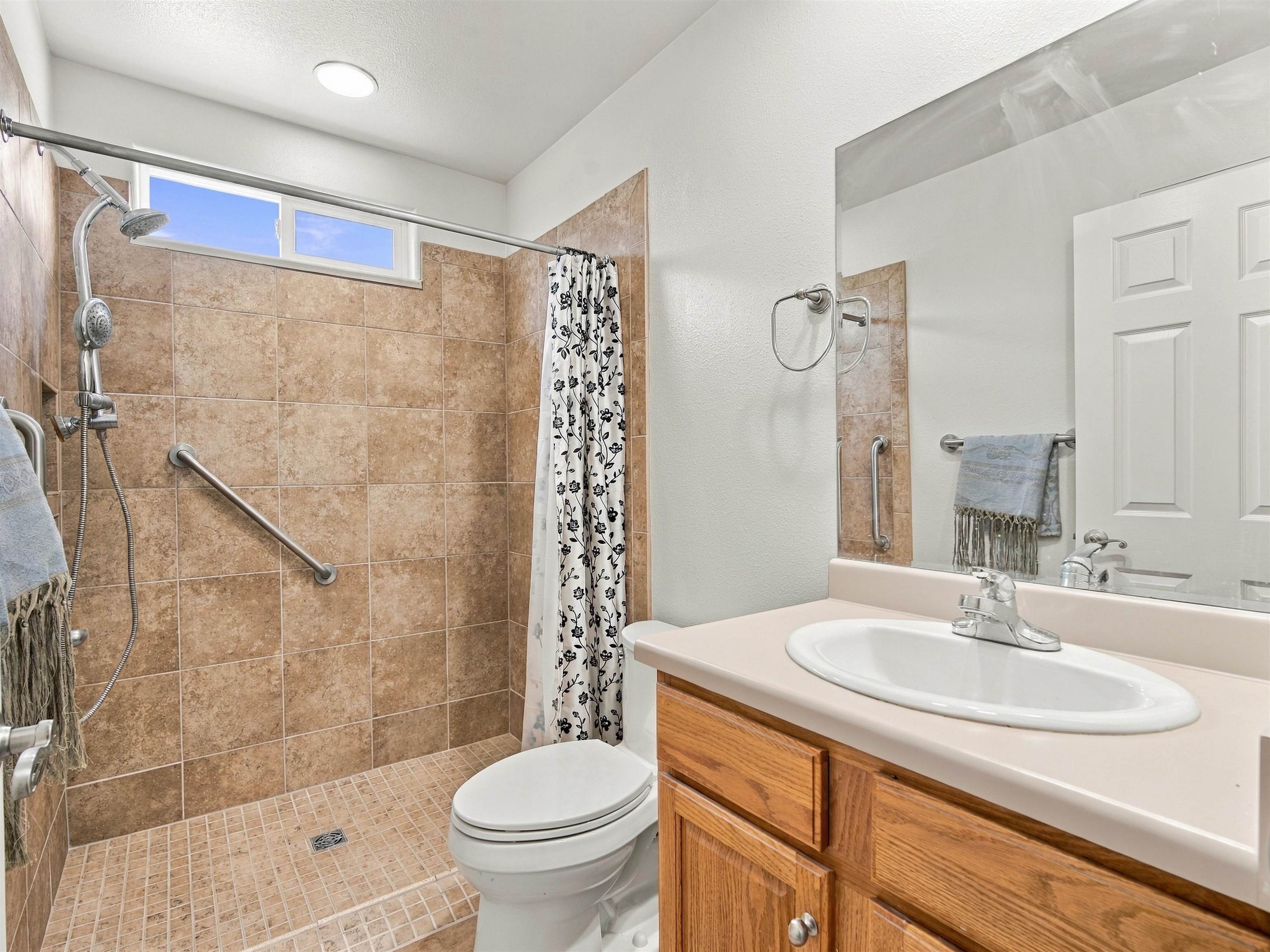 387 Myrrh Street Property Photo 19