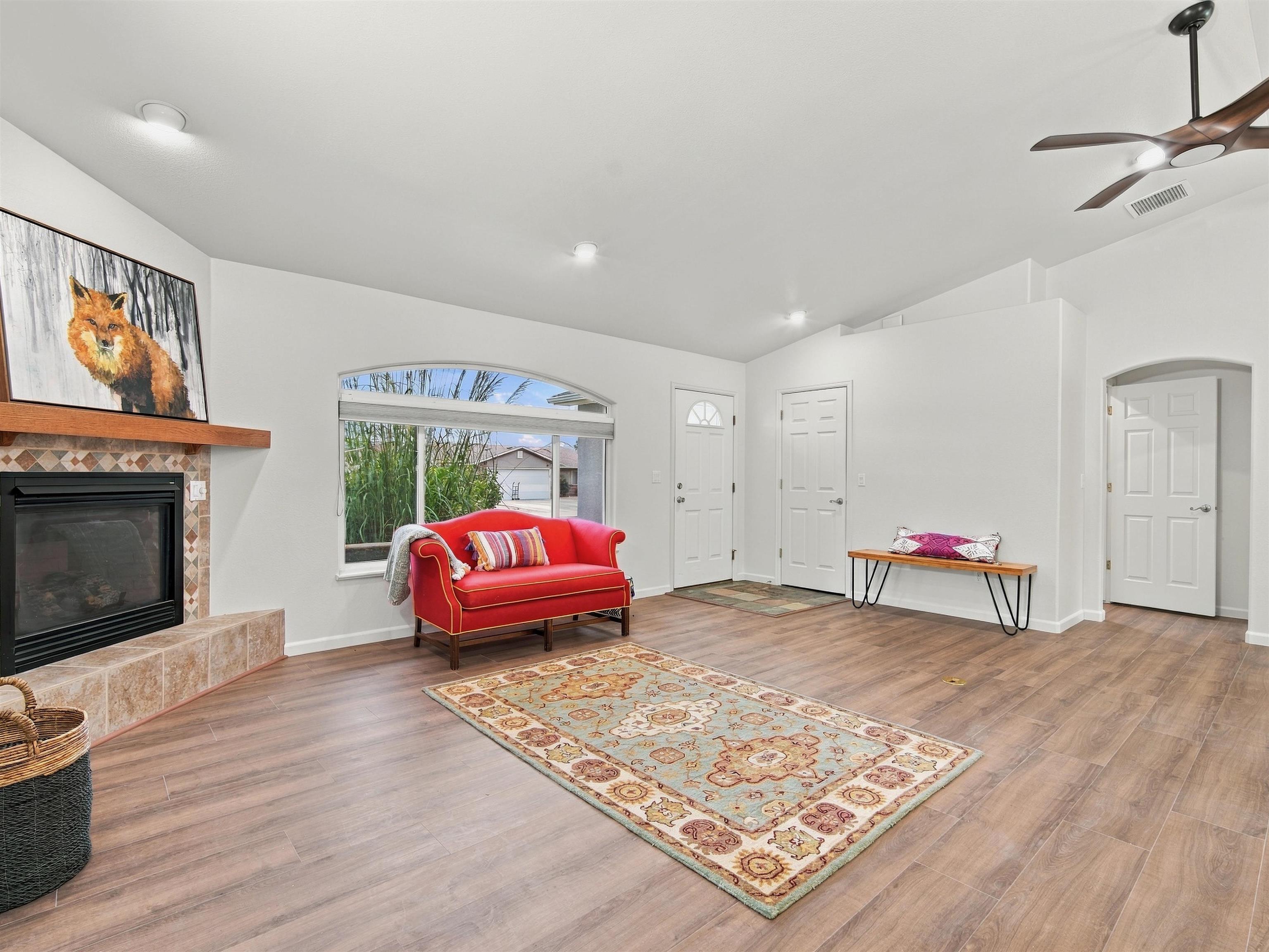 387 Myrrh Street Property Photo 21