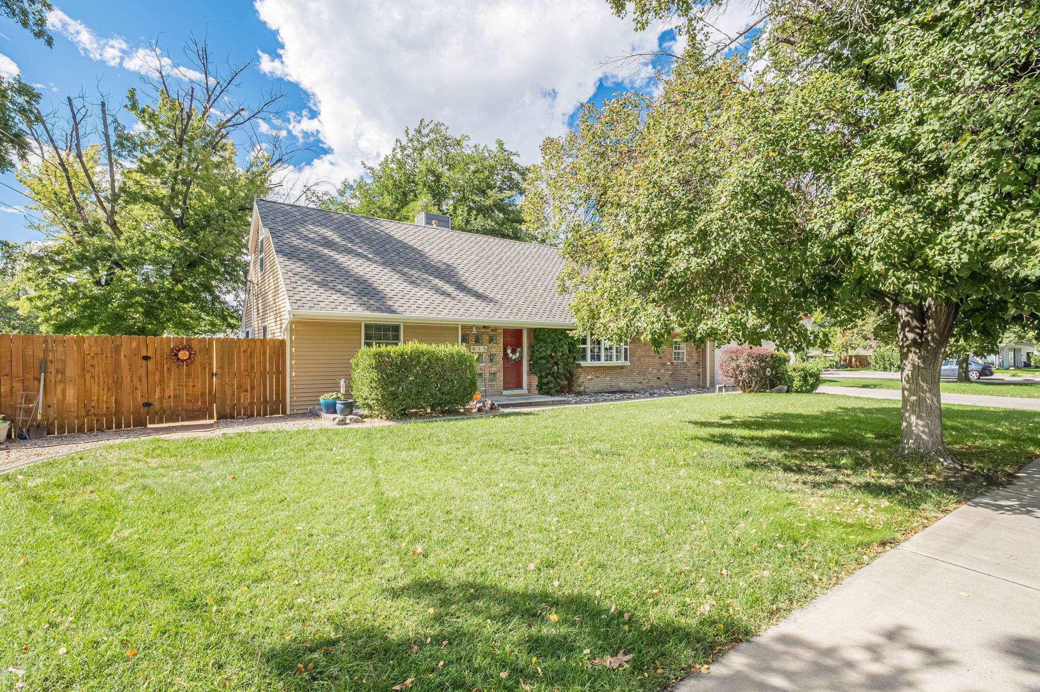 415 Walnut Avenue Property Photo 2