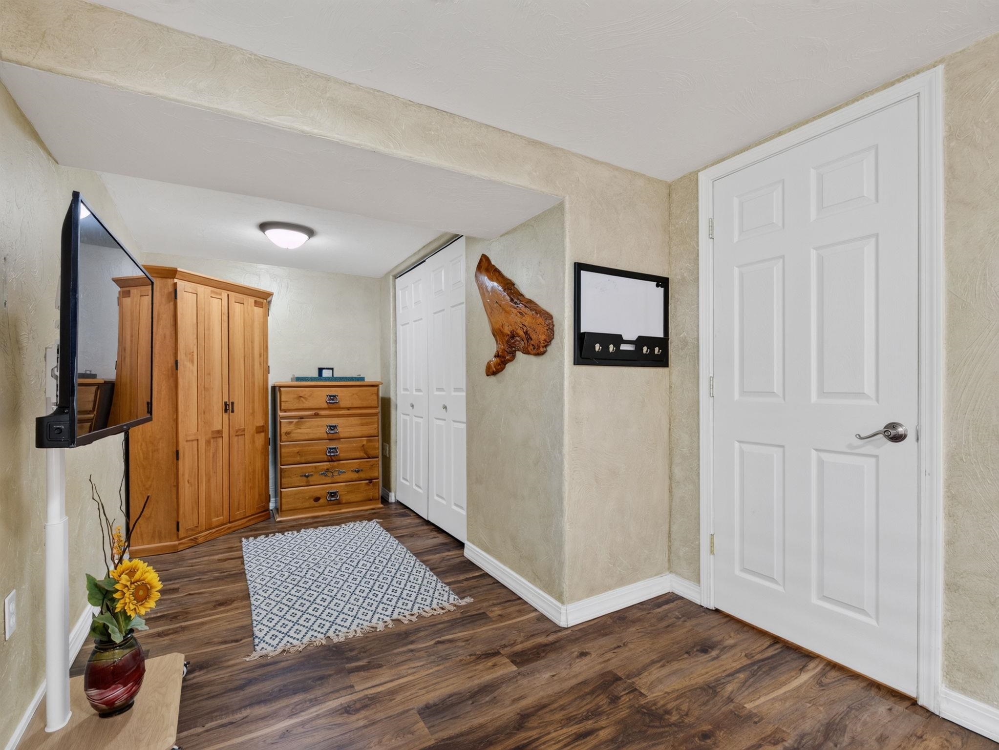415 Walnut Avenue Property Photo 29