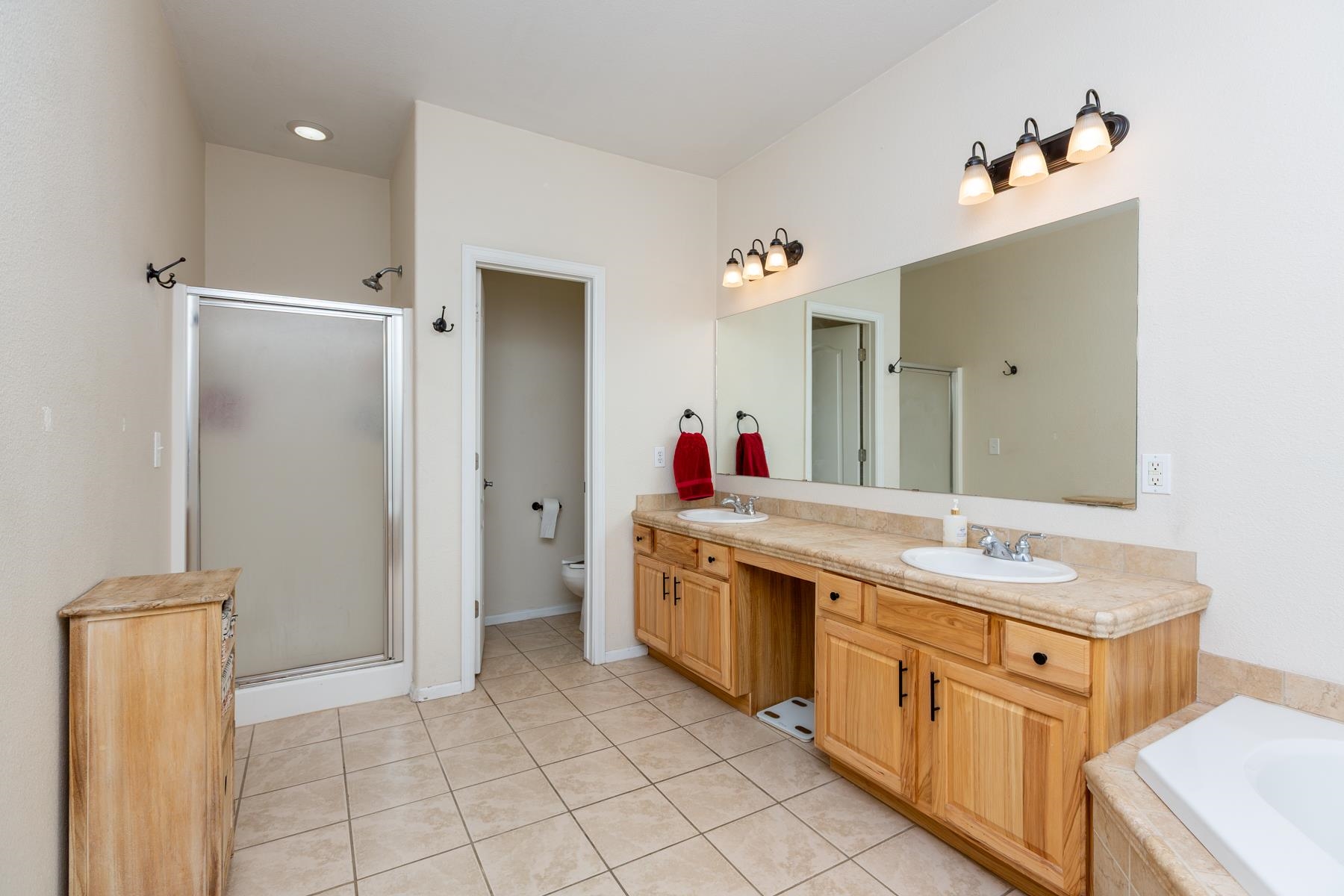 678 Arthur Court Property Photo 21