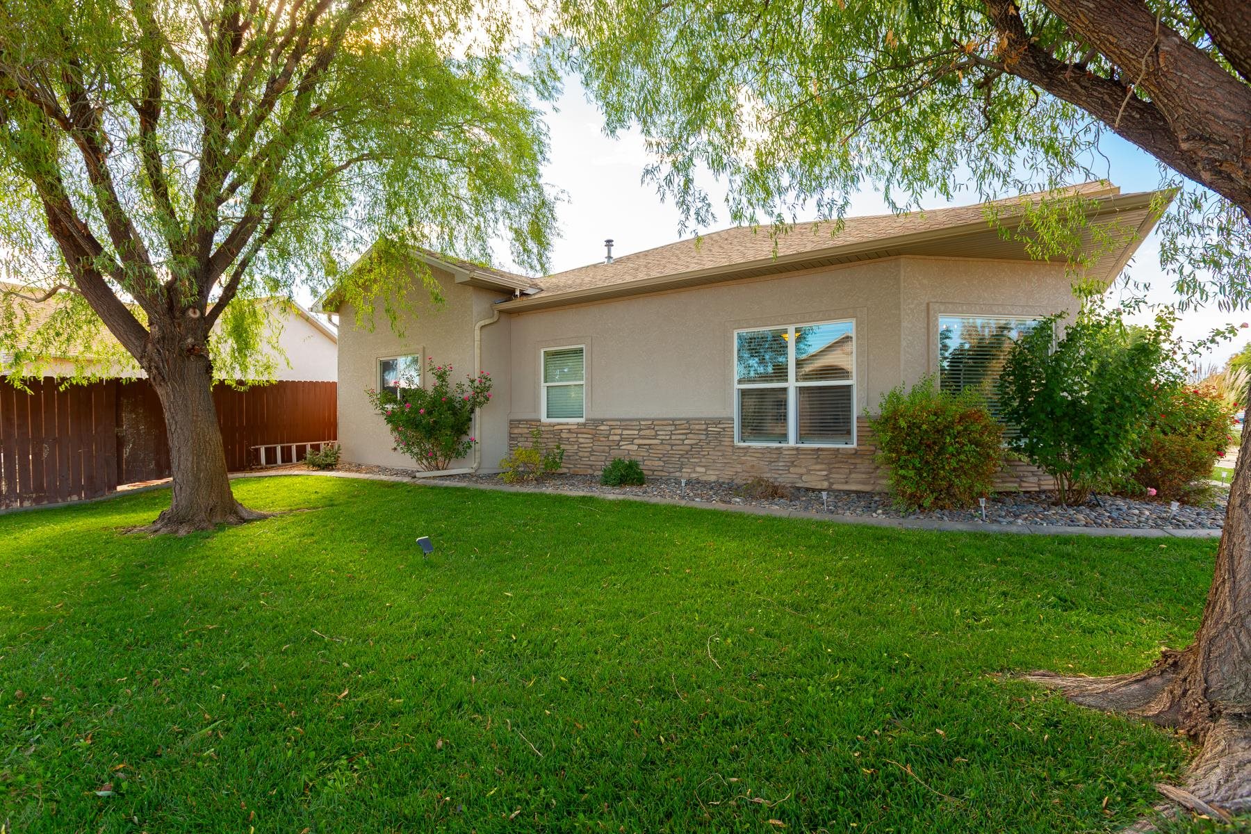 678 Arthur Court Property Photo 29