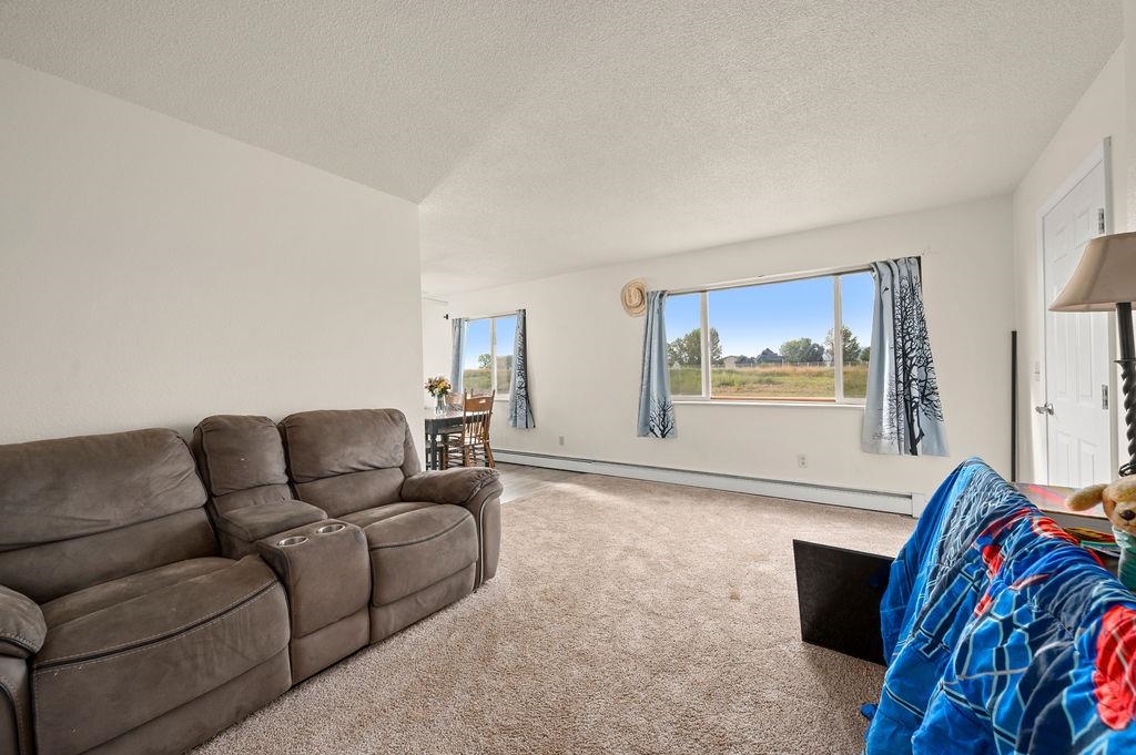 1098 21 1/2 Road Property Photo 4