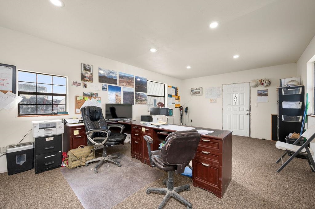 1098 21 1/2 Road Property Photo 19