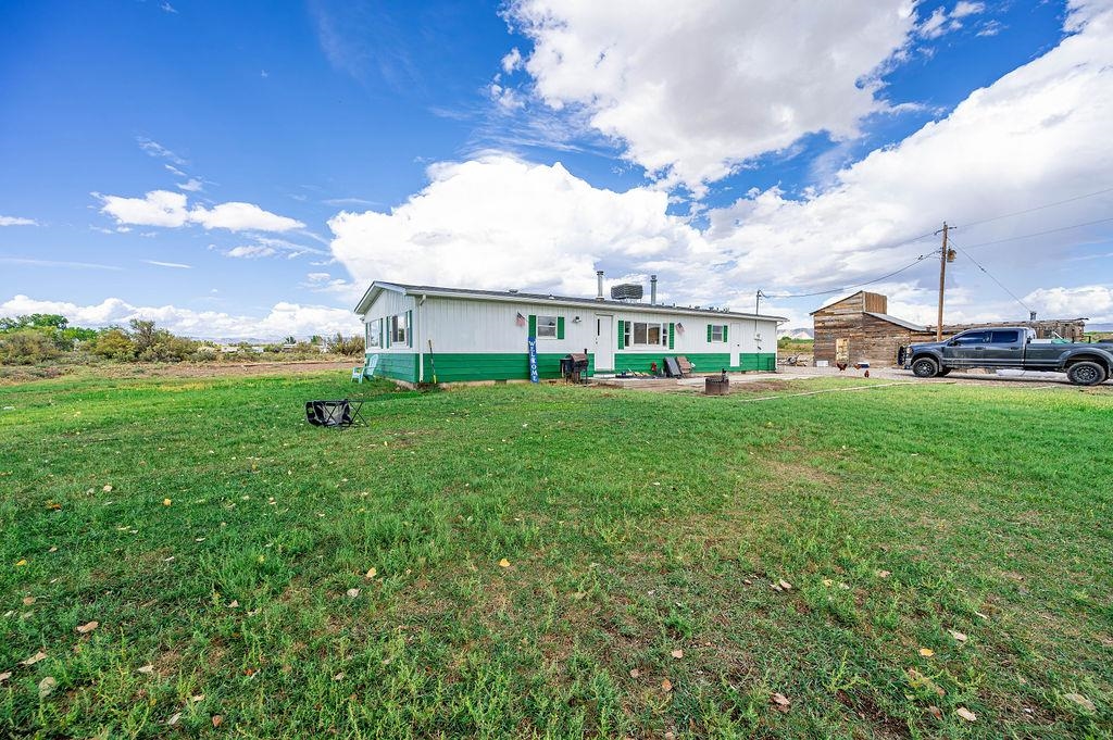 1051 22 1/2 Road Property Photo 2