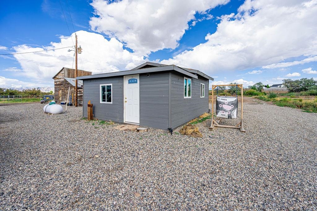 1051 22 1/2 Road Property Photo 7