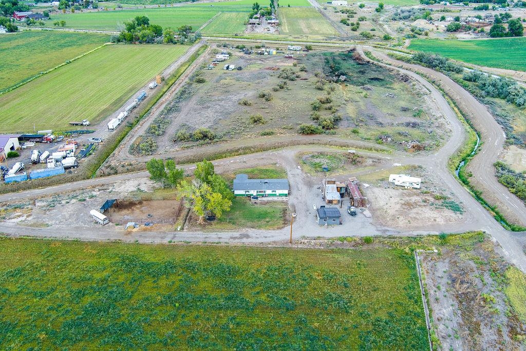 1051 22 1/2 Road Property Photo 32