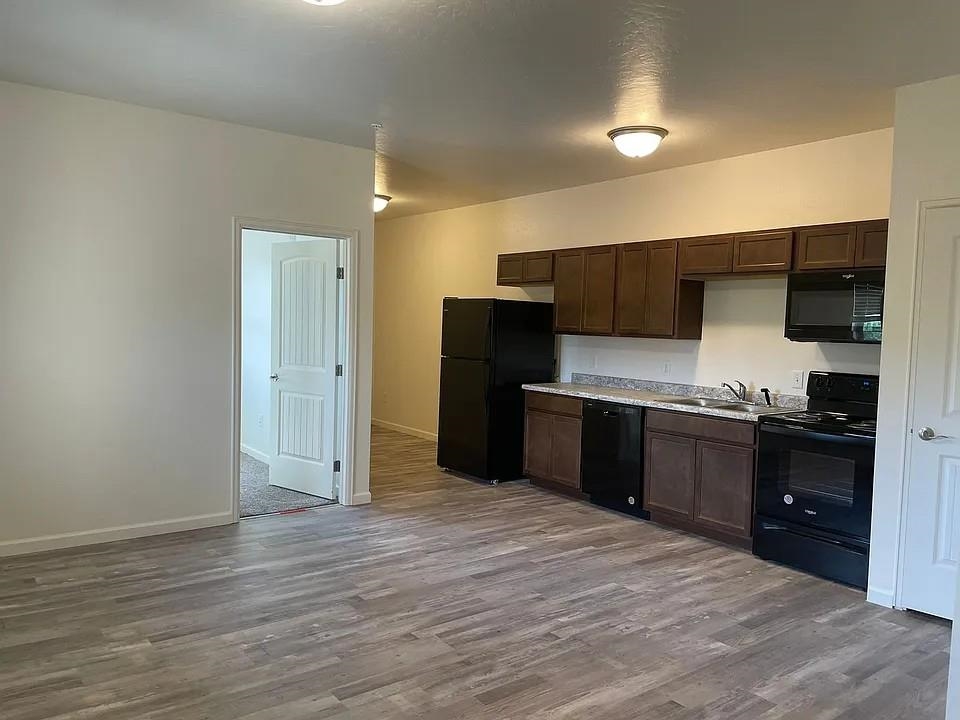 518 28 Road Property Photo 5