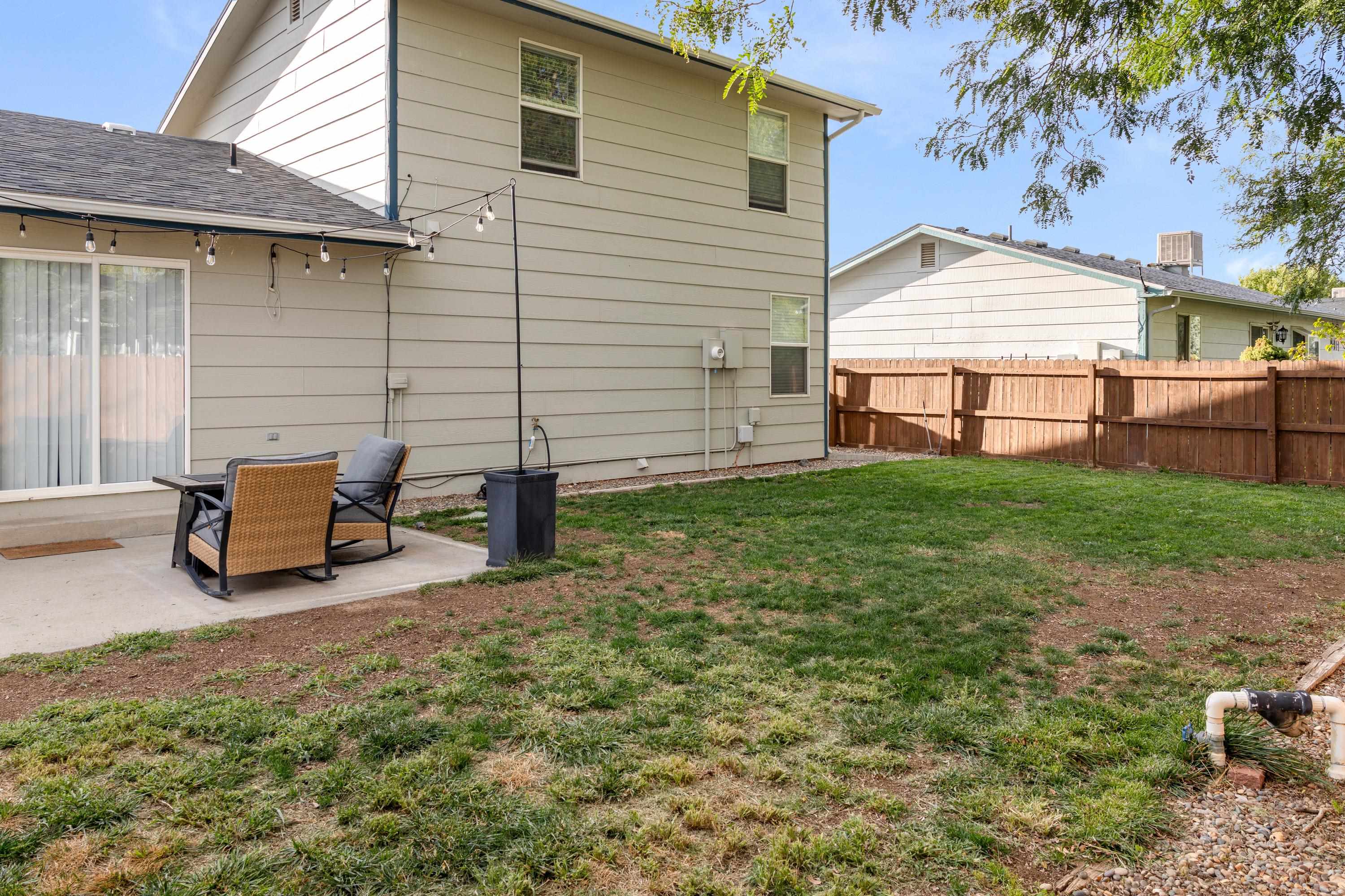 260 E Lynwood Street Property Photo 18