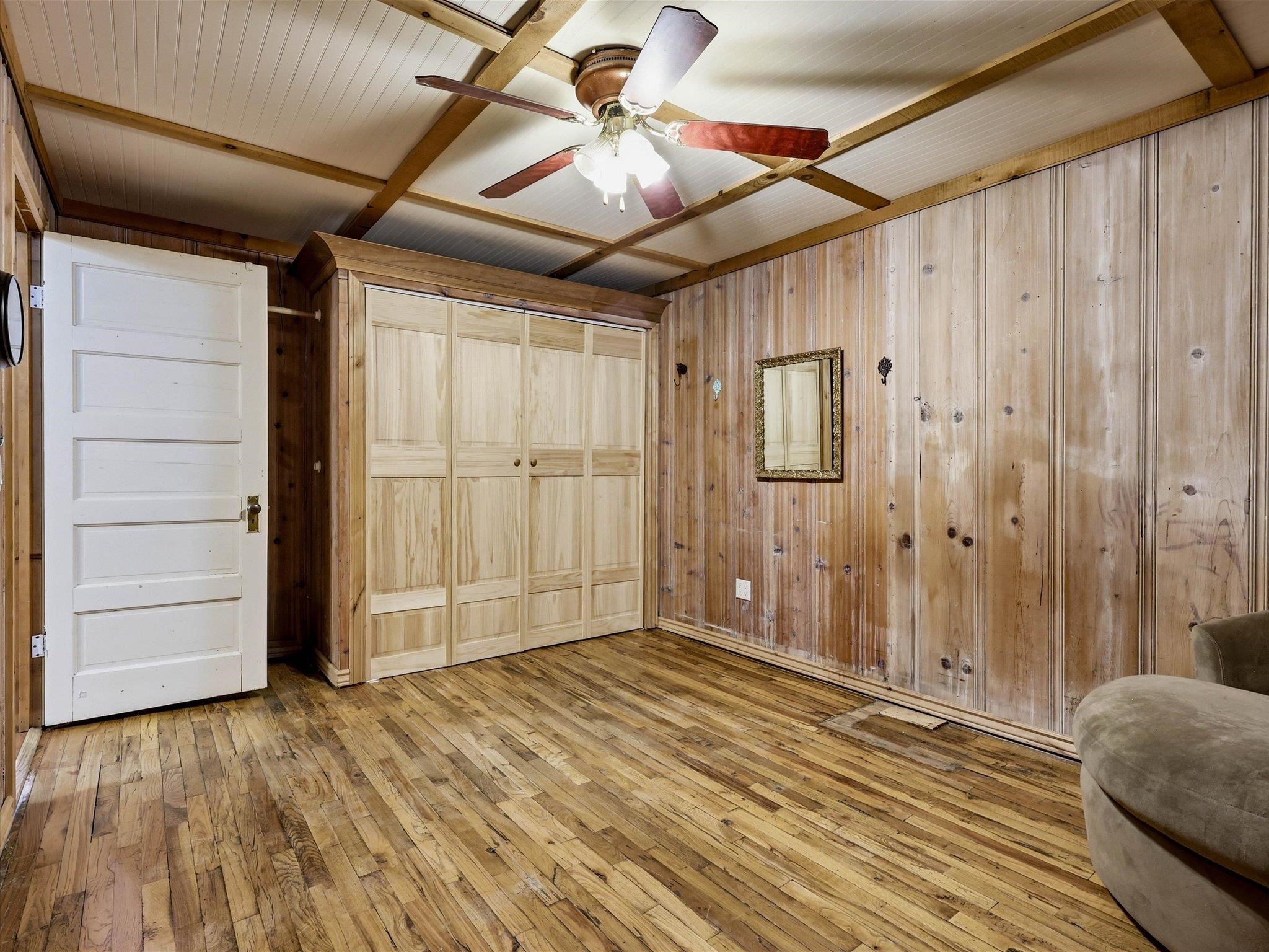 930 Garden Lane Property Photo 12