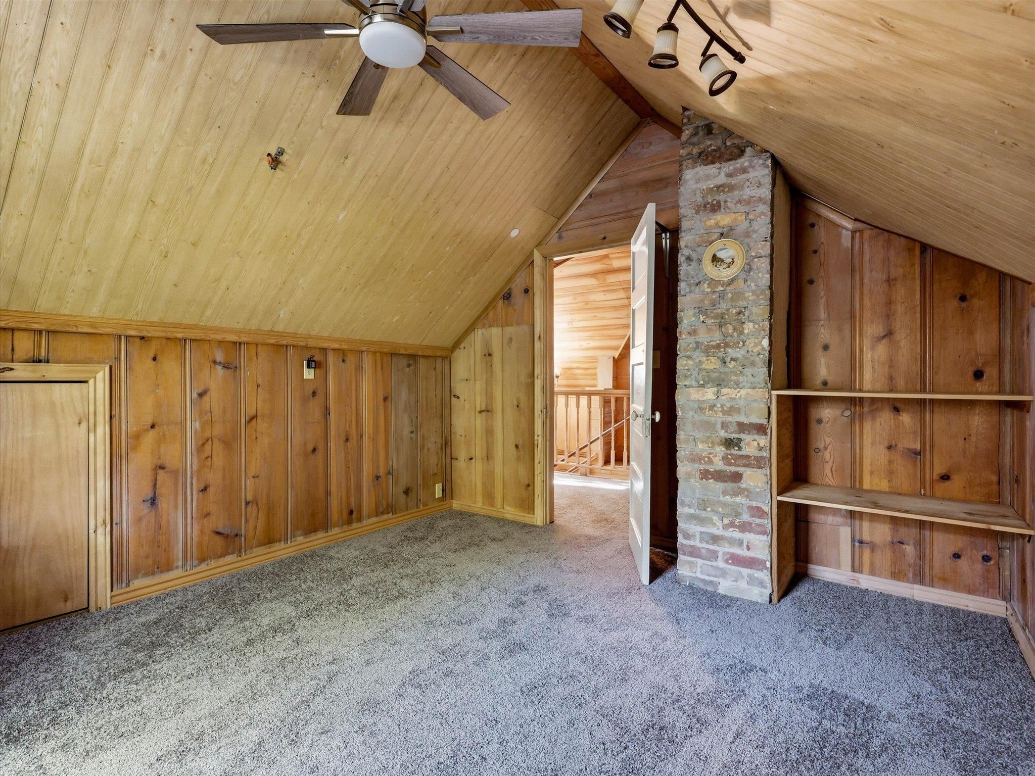 930 Garden Lane Property Photo 21