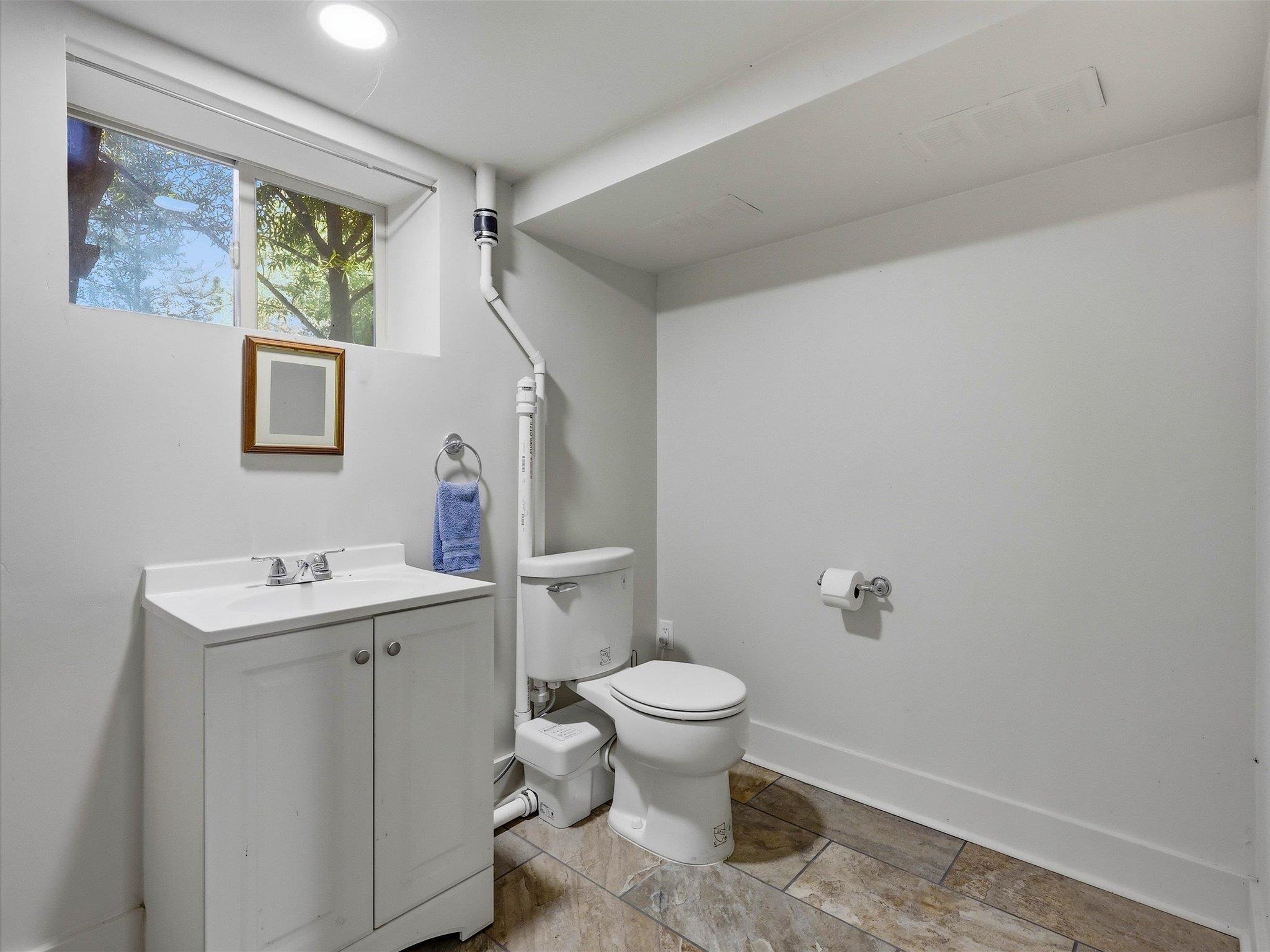 930 Garden Lane Property Photo 30