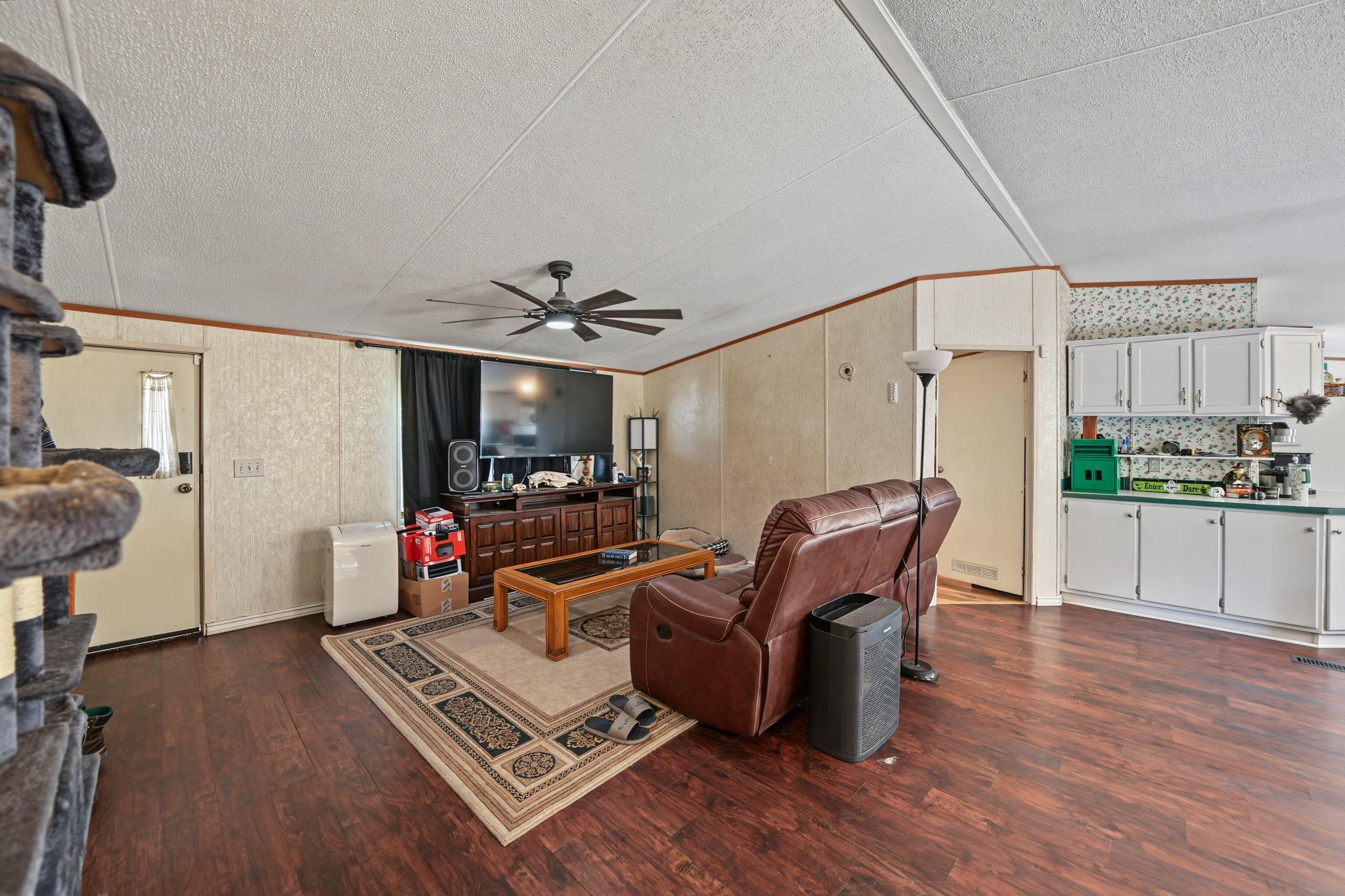 434 Placer Court Property Photo 4