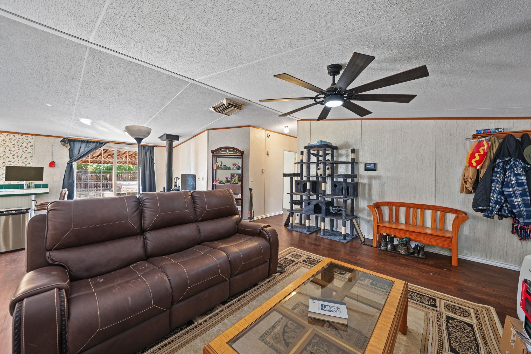 434 Placer Court Property Photo 6