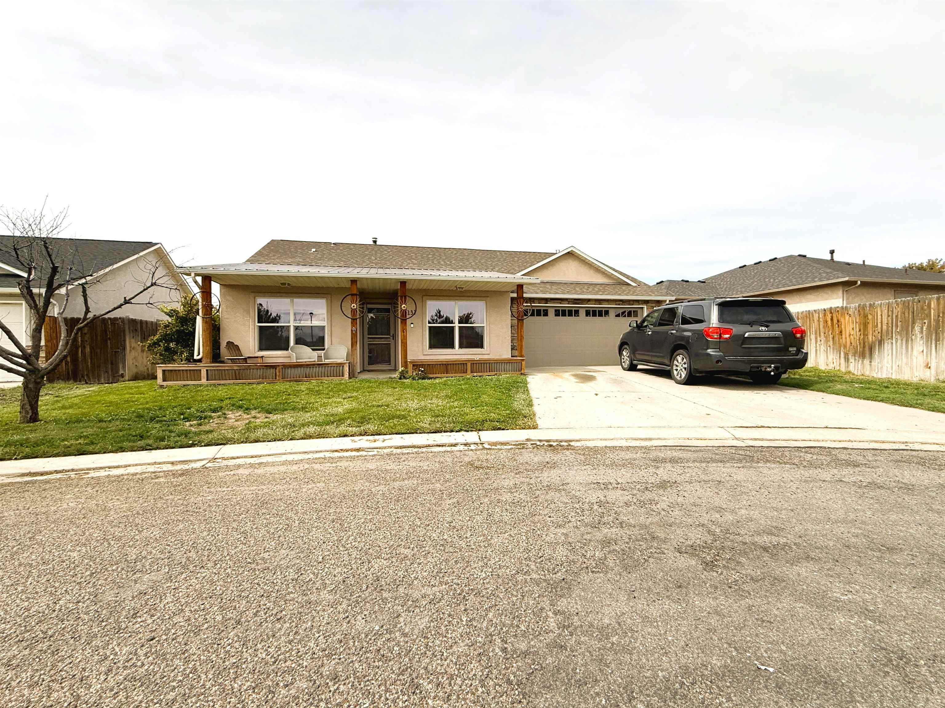 1137 Wolf Creek Court Property Photo 1