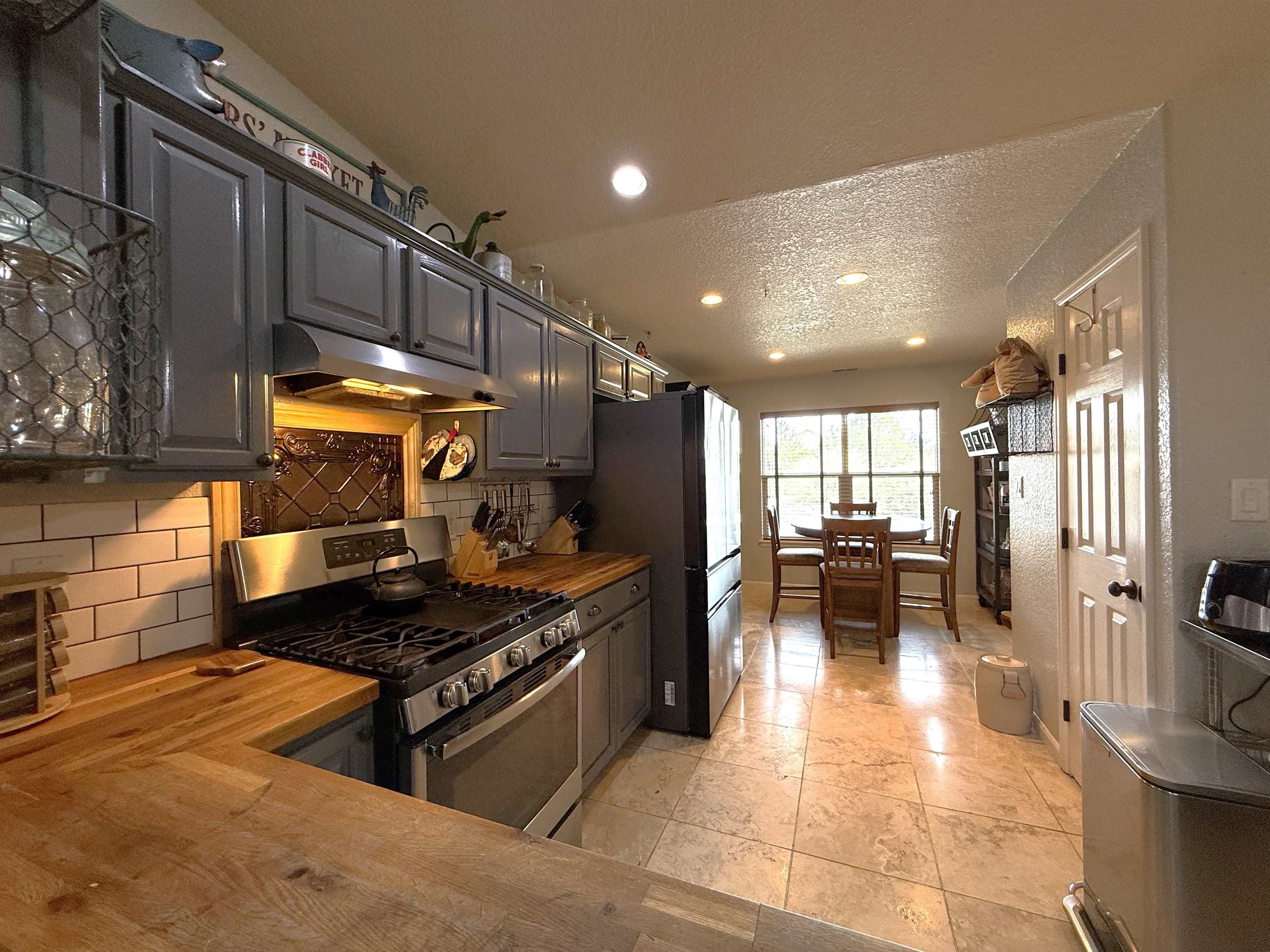 1137 Wolf Creek Court Property Photo 12