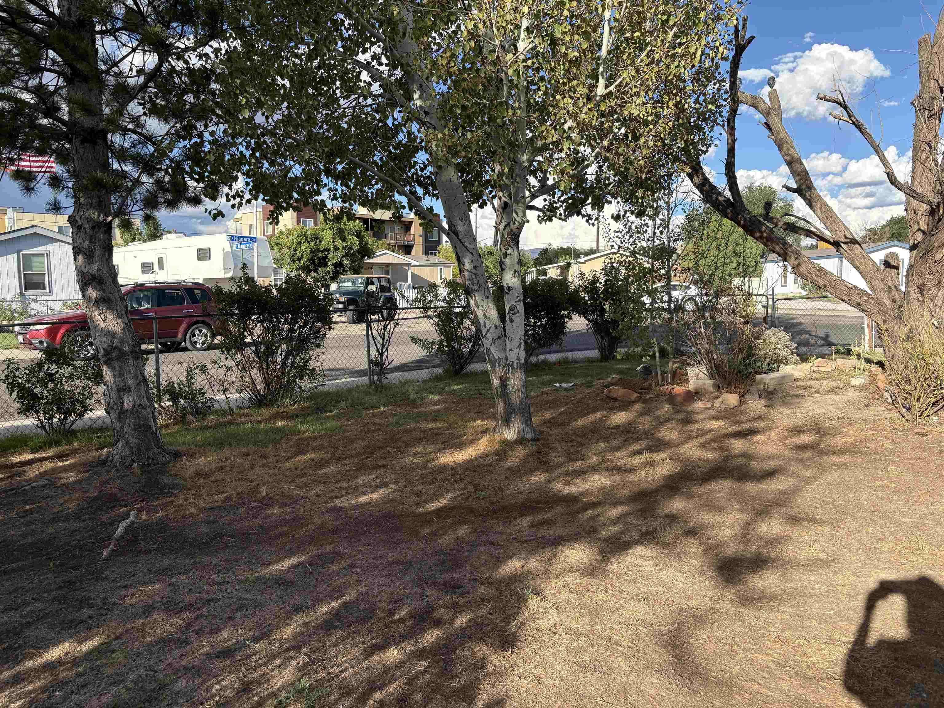 489 E Niagara Circle Property Photo 14