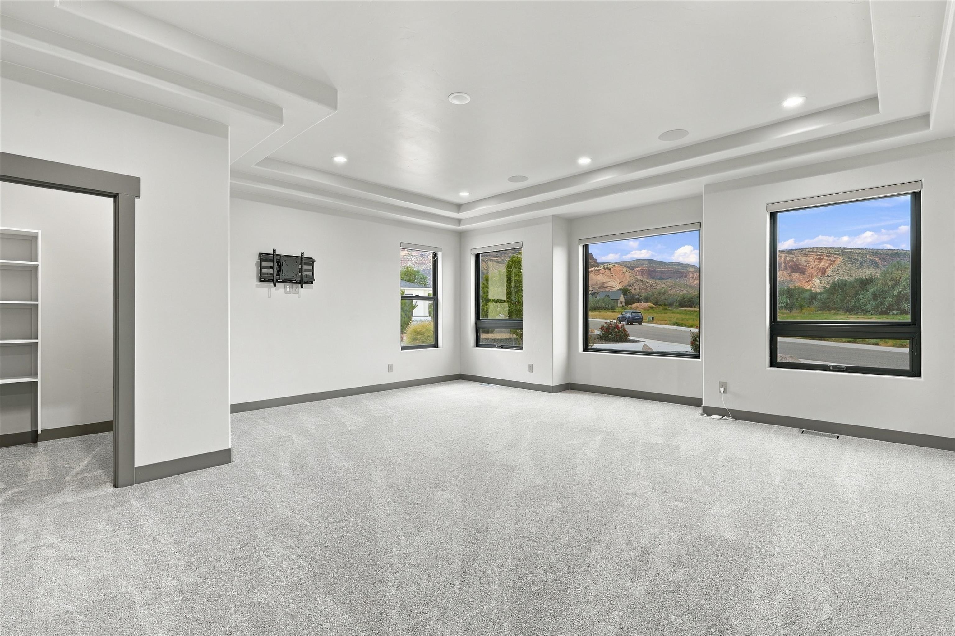 664 Ellen Drive Property Photo 24