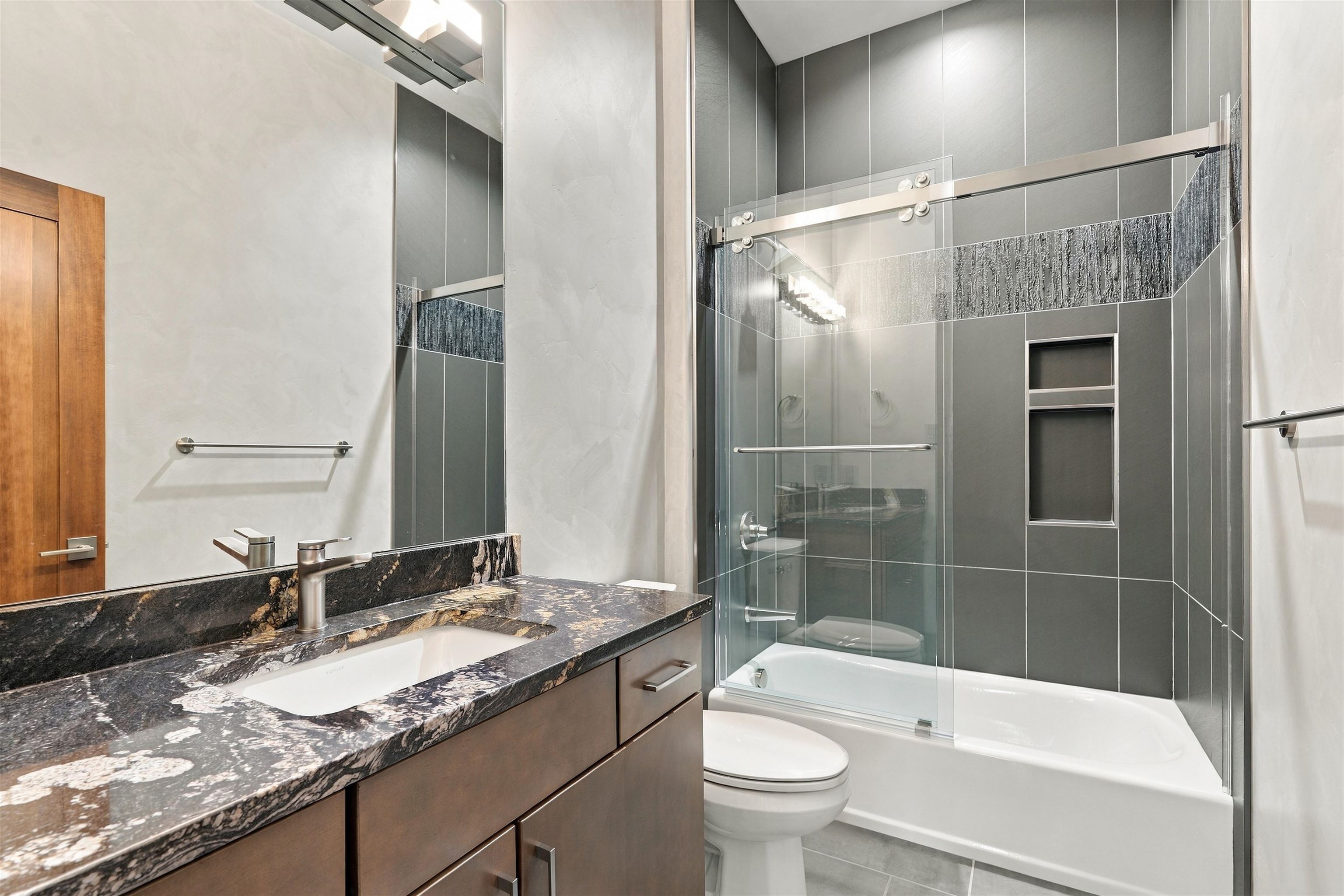 664 Ellen Drive Property Photo 25
