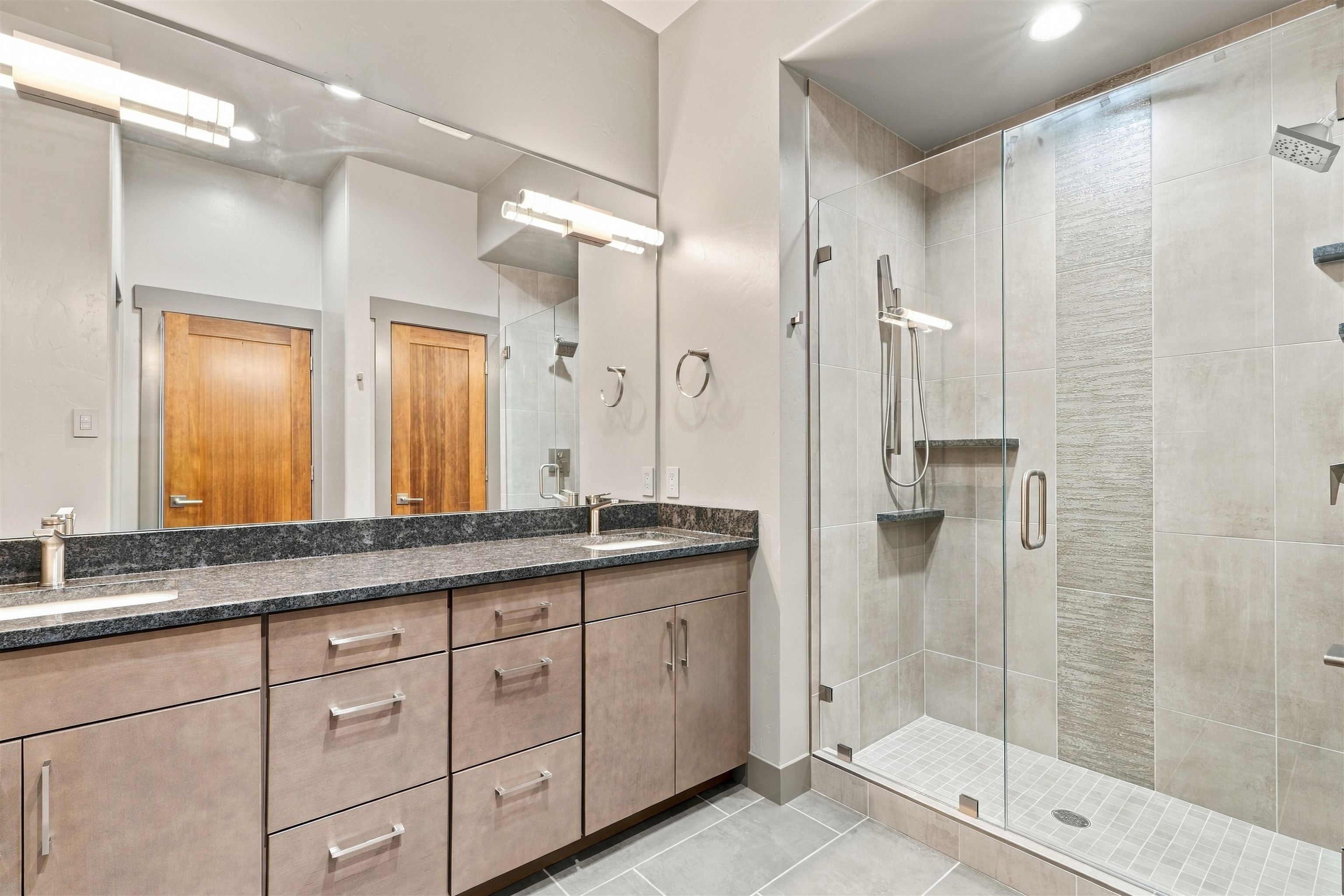 664 Ellen Drive Property Photo 29