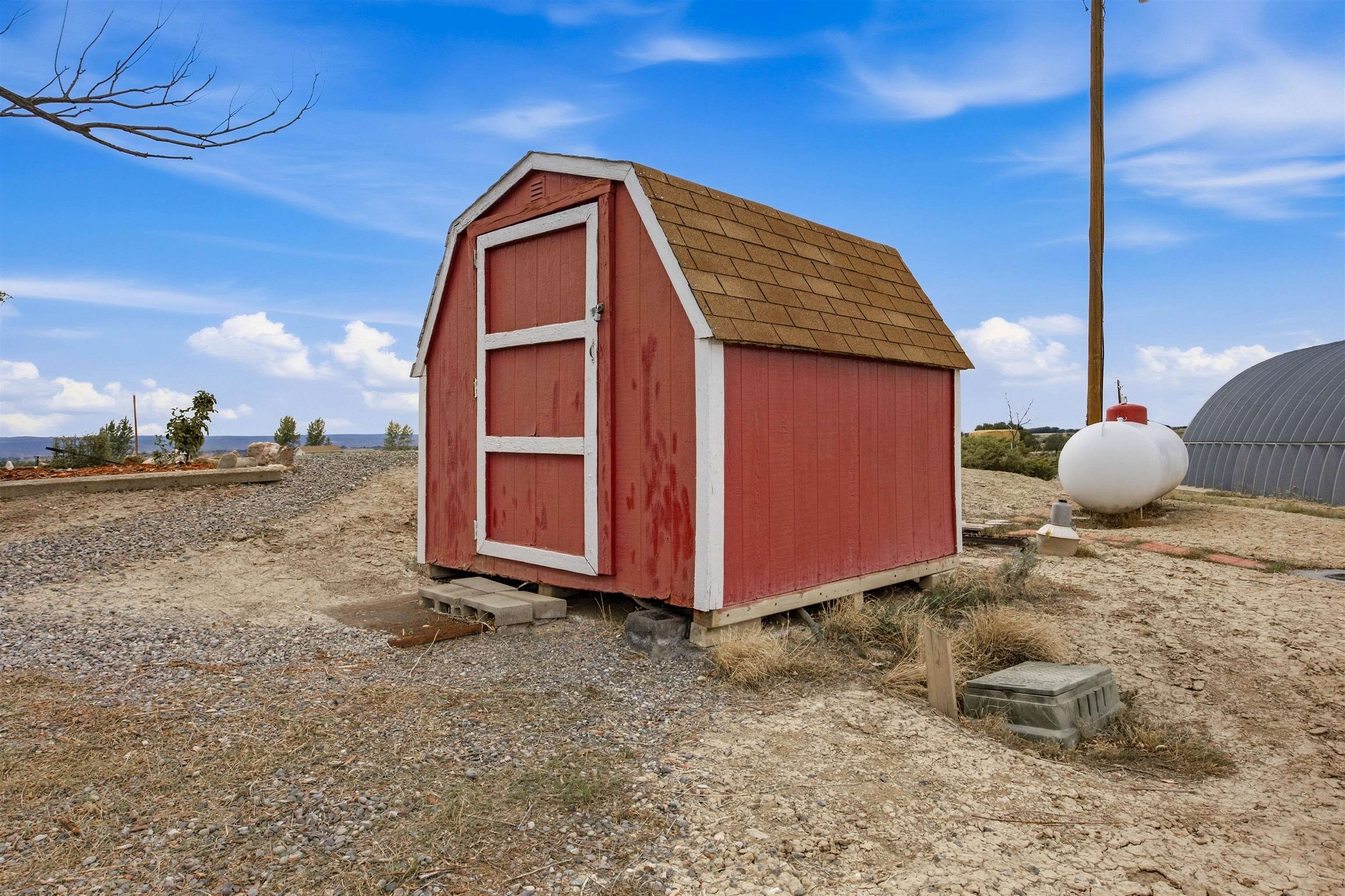 5280 6200 Road Property Photo 17