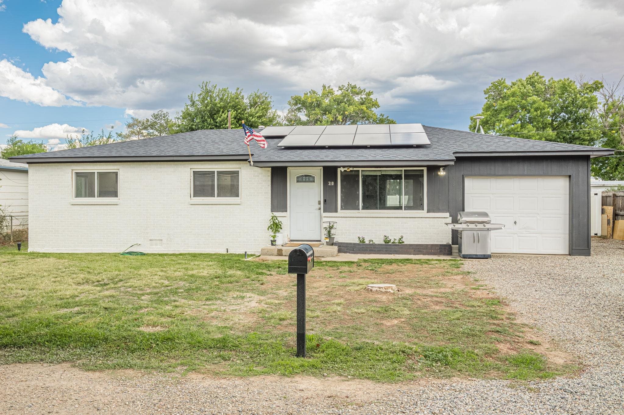 310 Zuni Drive Property Photo 1