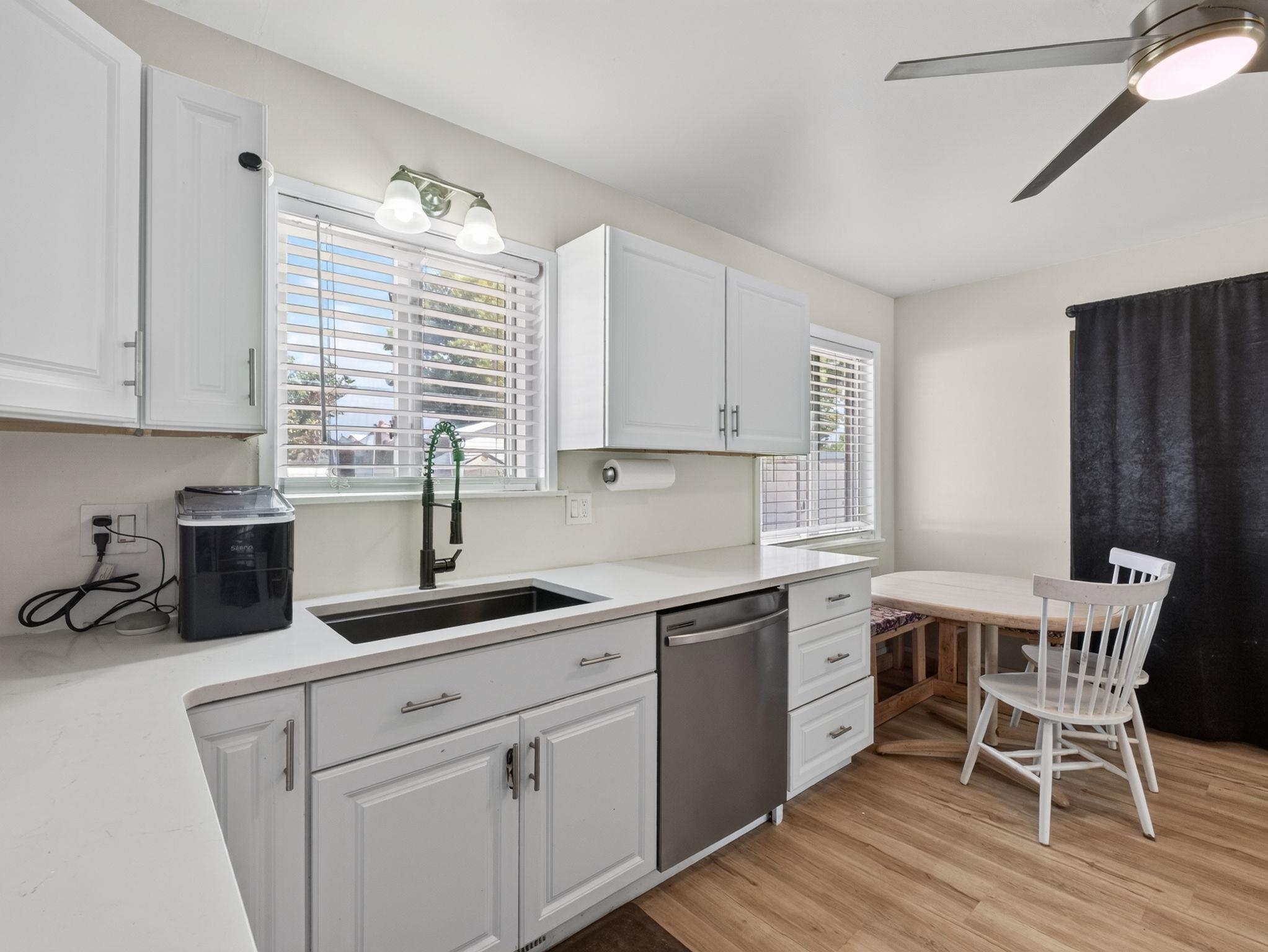 310 Zuni Drive Property Photo 10