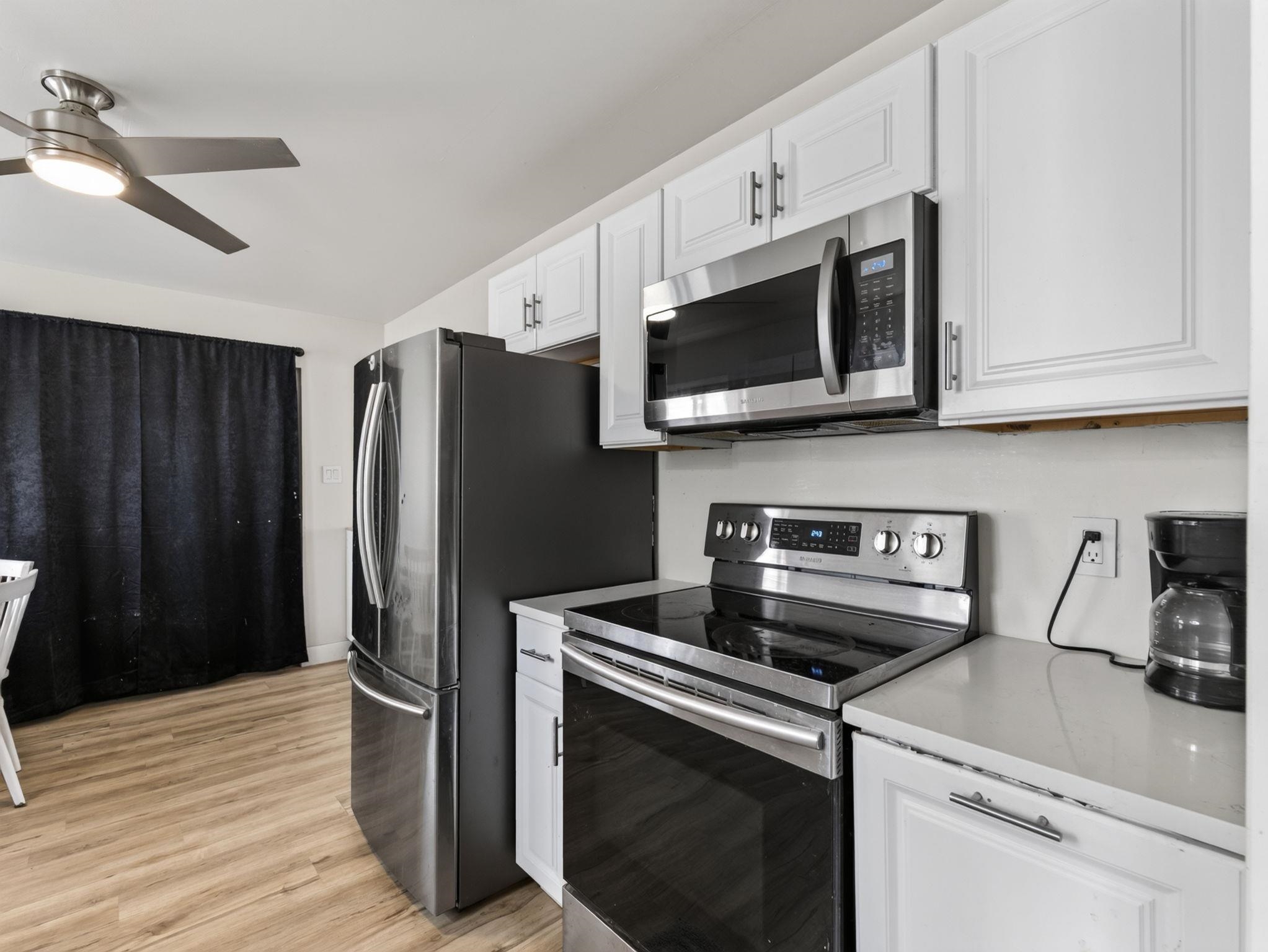 310 Zuni Drive Property Photo 11