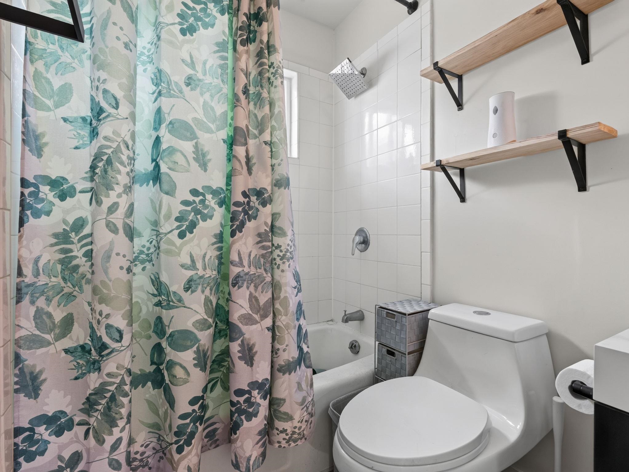 310 Zuni Drive Property Photo 16