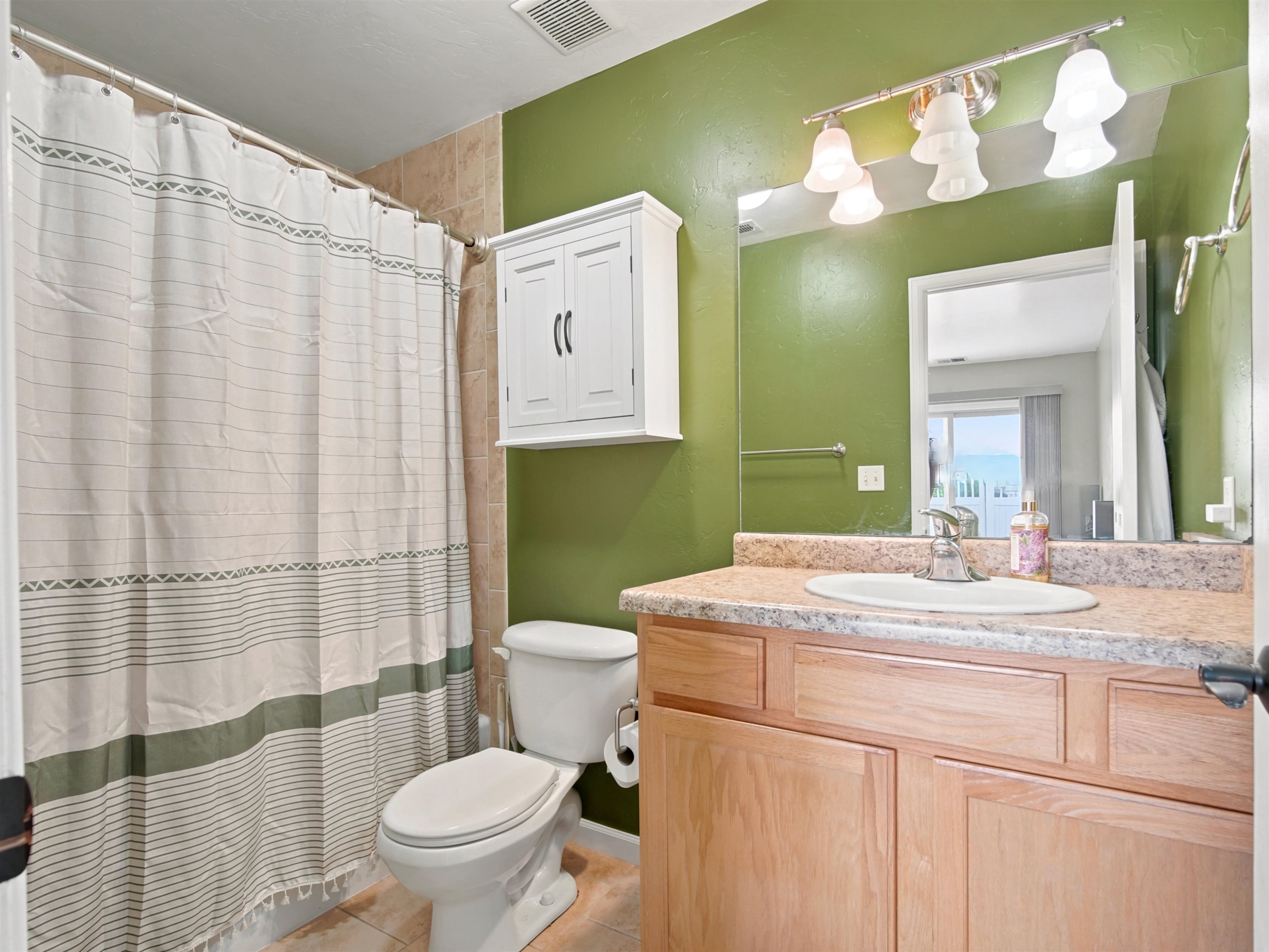 576 1/2 Belhaven Way Property Photo 13