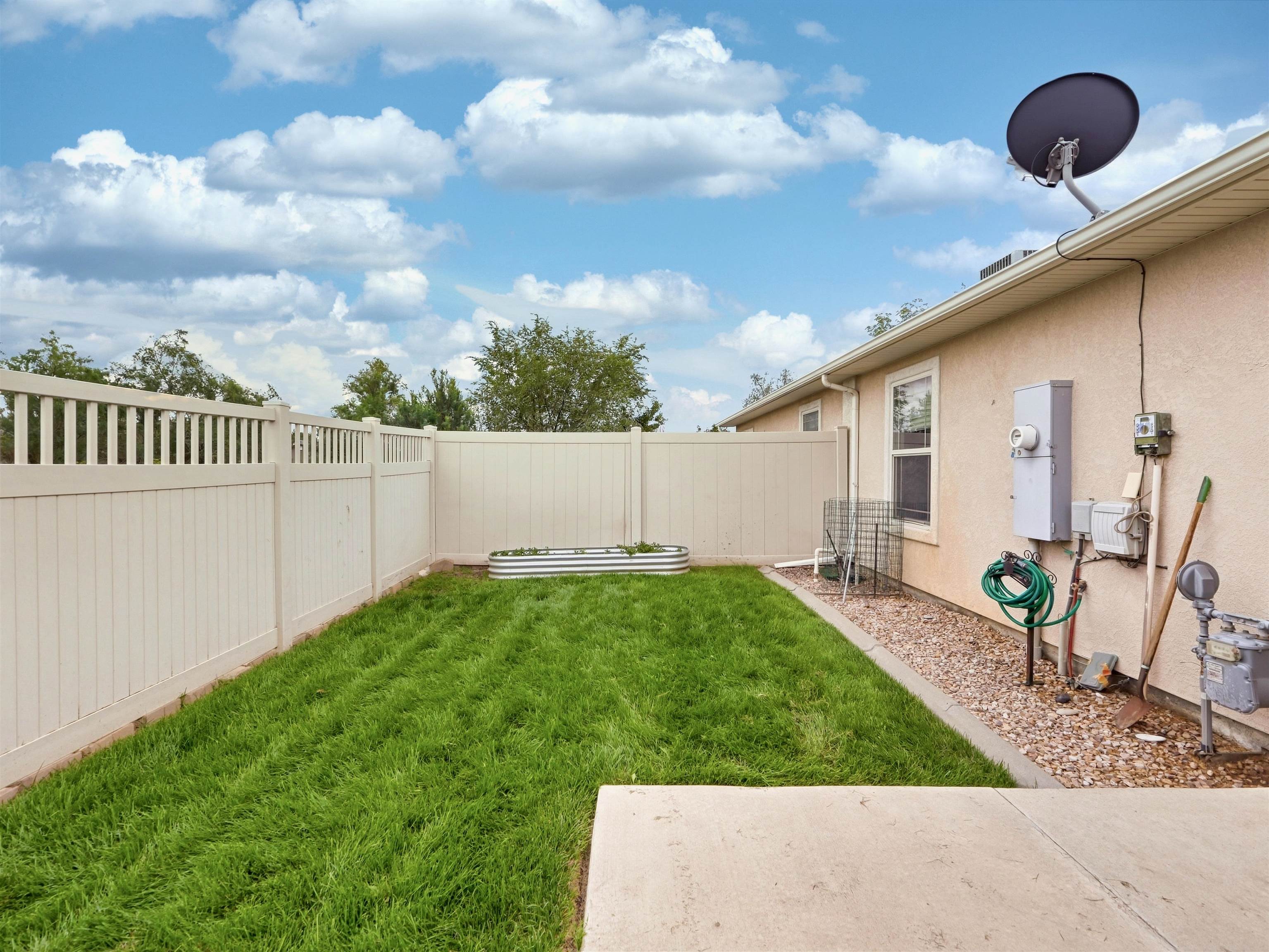 576 1/2 Belhaven Way Property Photo 22