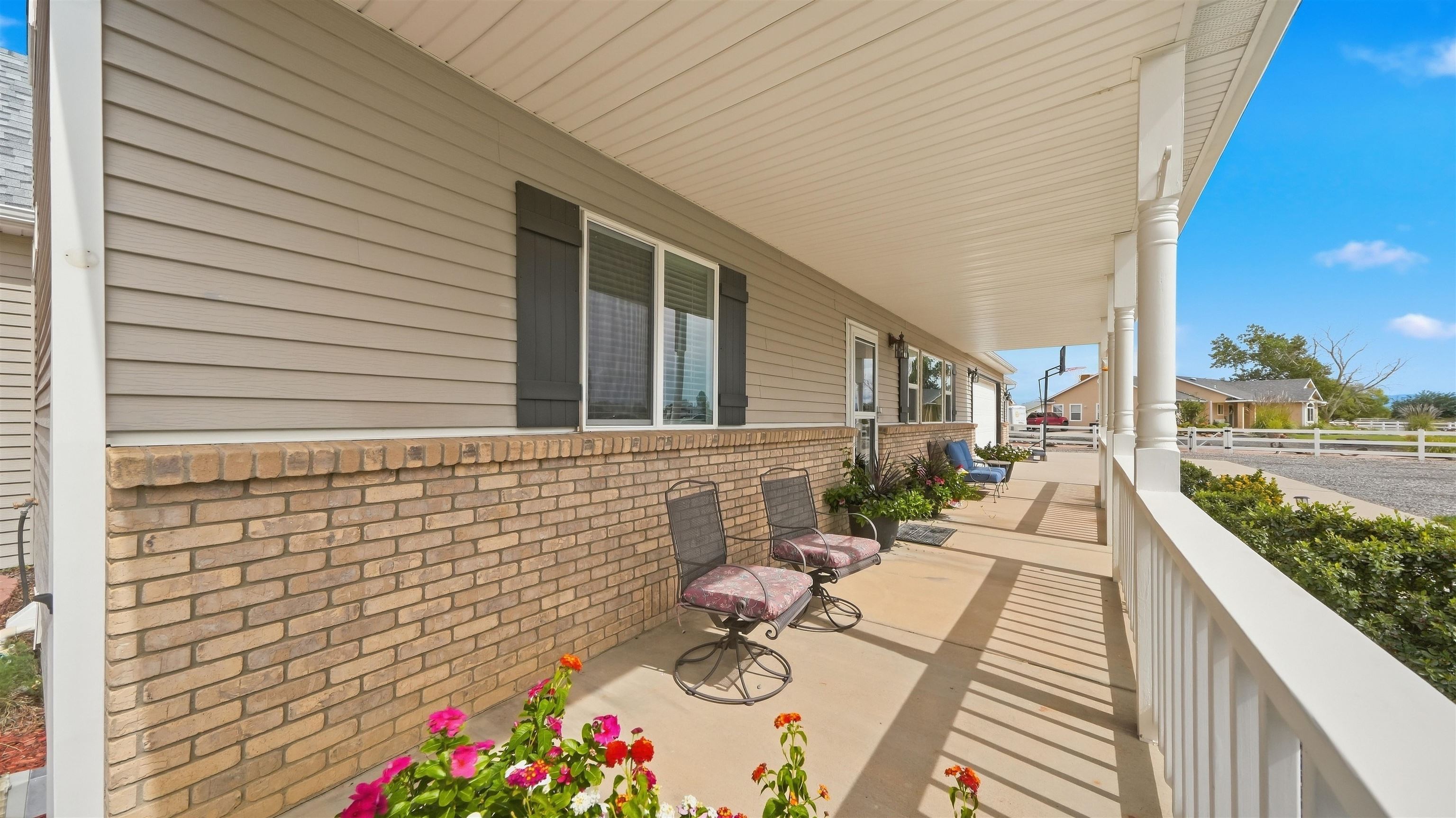 2260 Paintbrush Court Property Photo 3