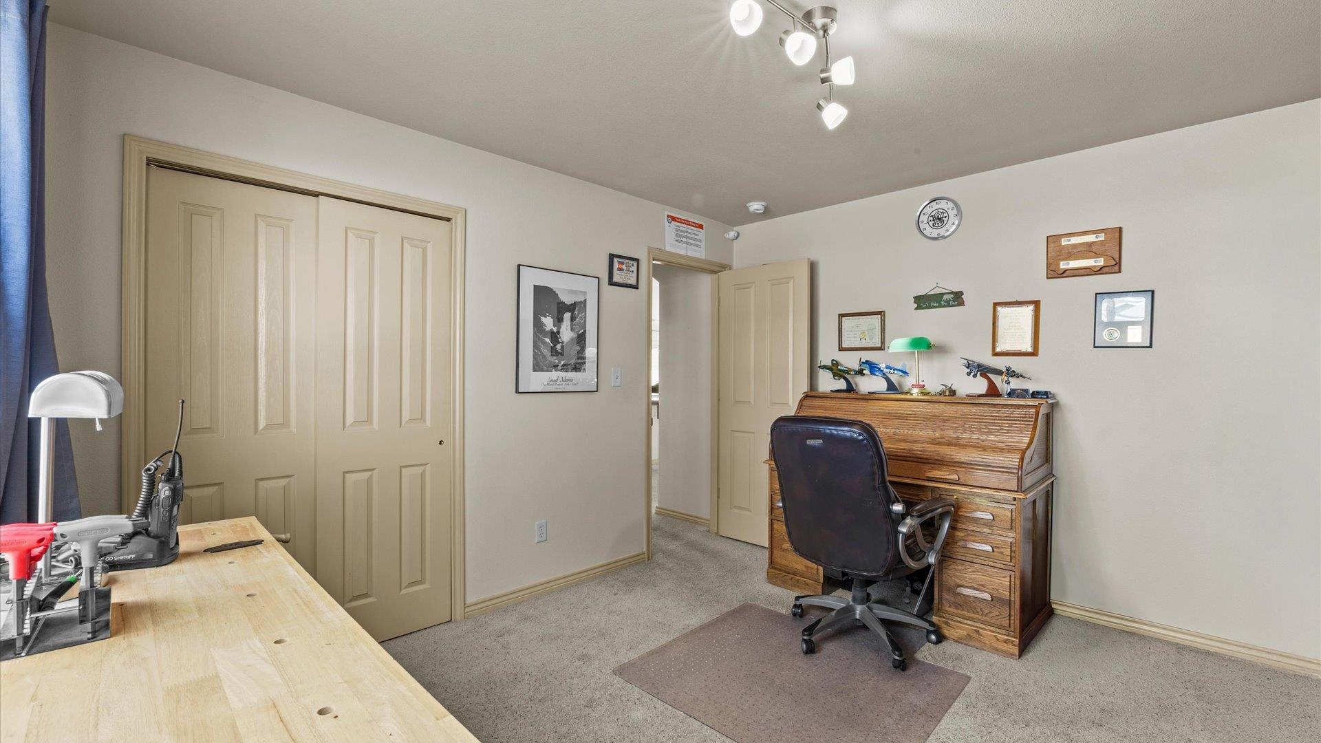 908 Kaley Street Property Photo 19